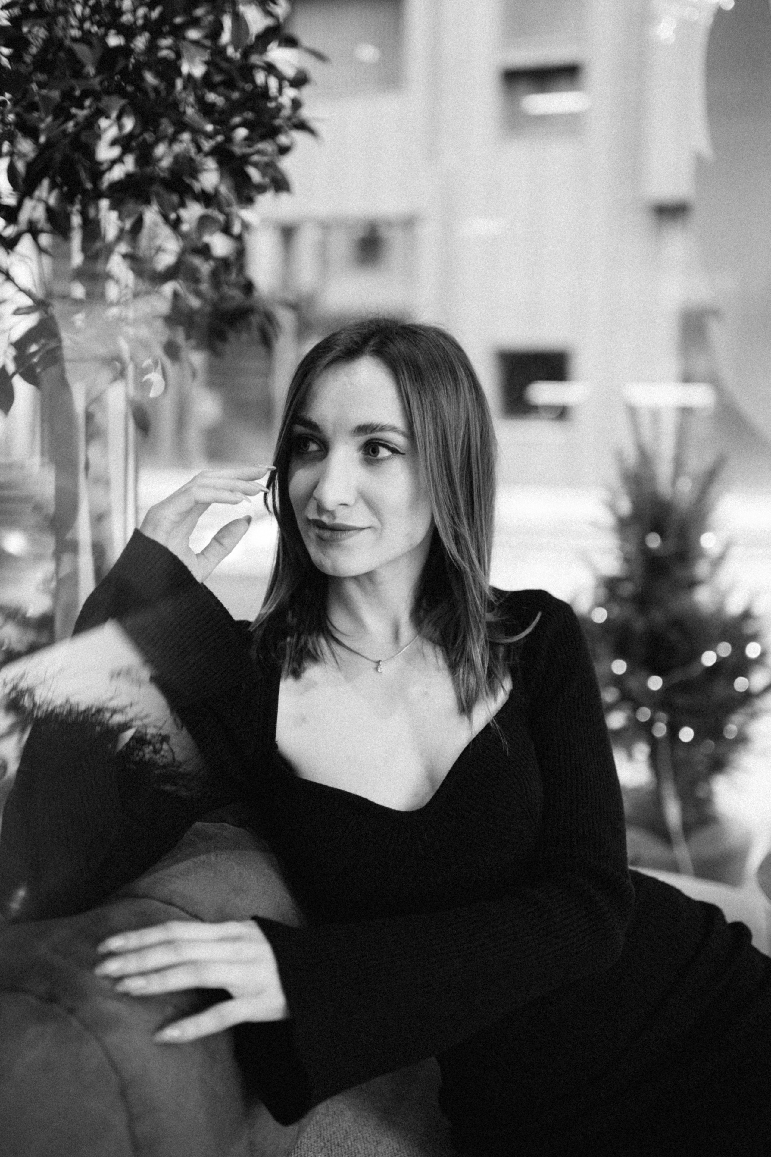 Lili. Wedding and family photographer in Calgary