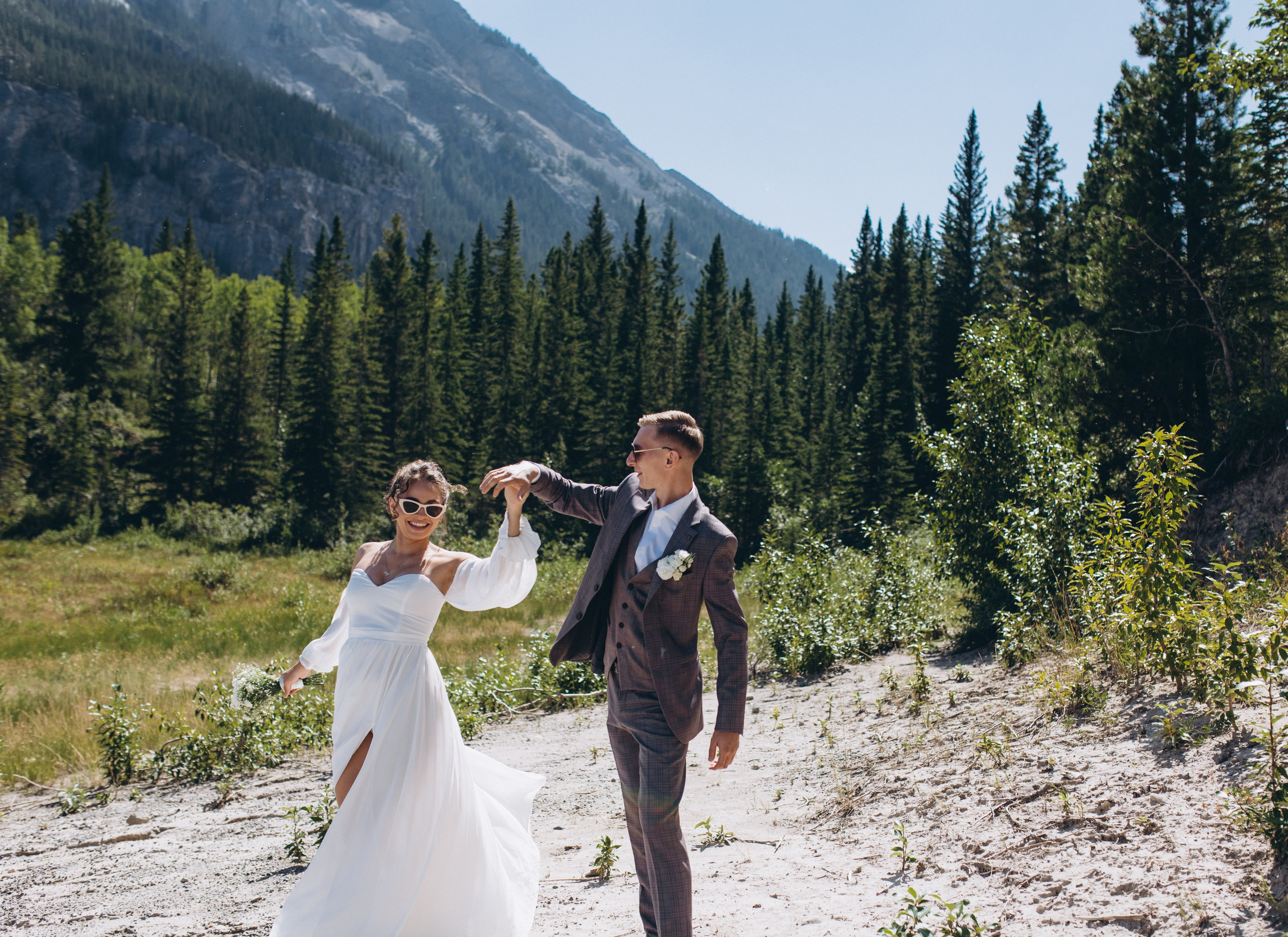 Nastya & Oleh. Wedding and family photographer in Calgary