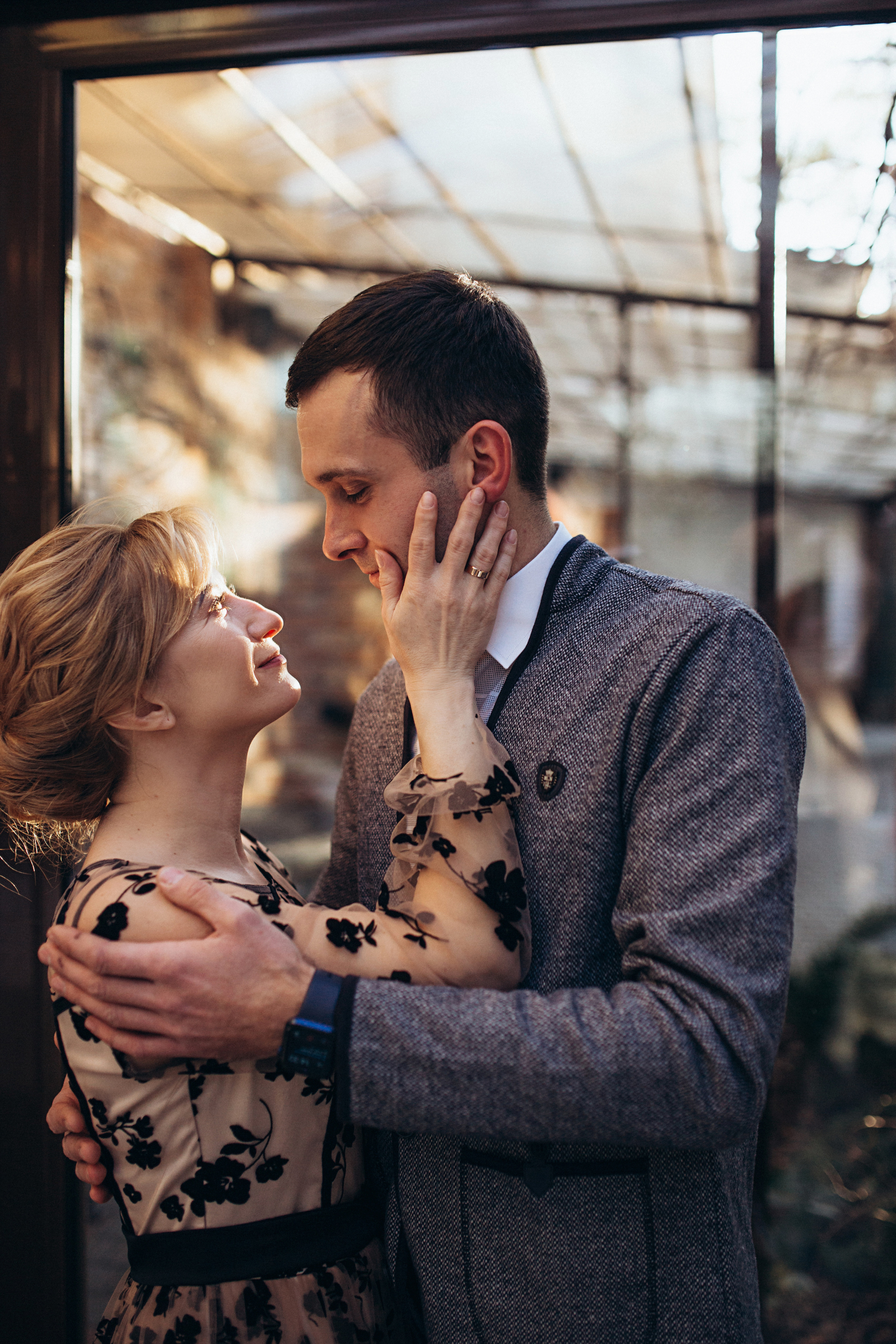 Natasha and Sasha. Wedding and family photographer in Calgary