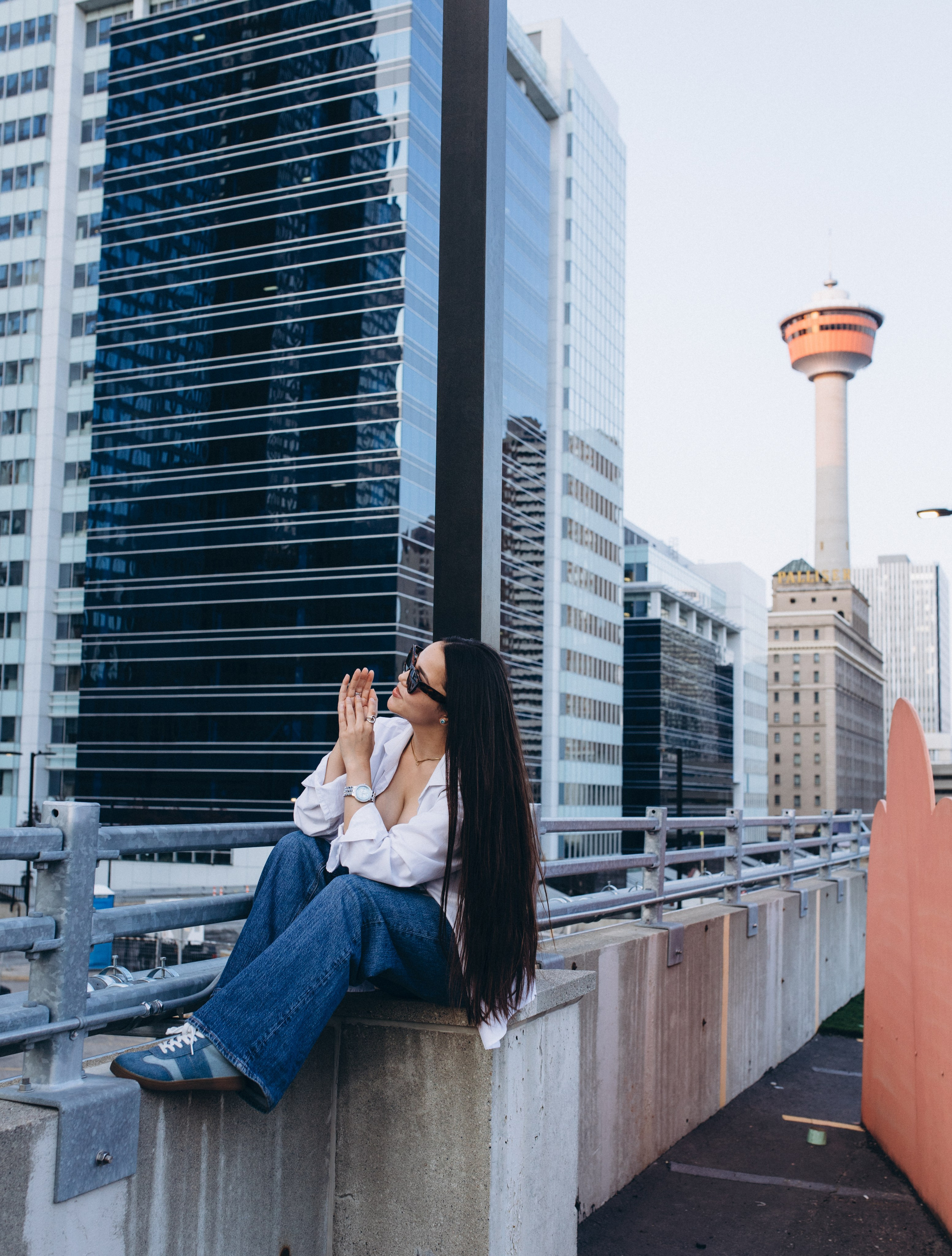 Madina. Wedding and family photographer in Calgary
