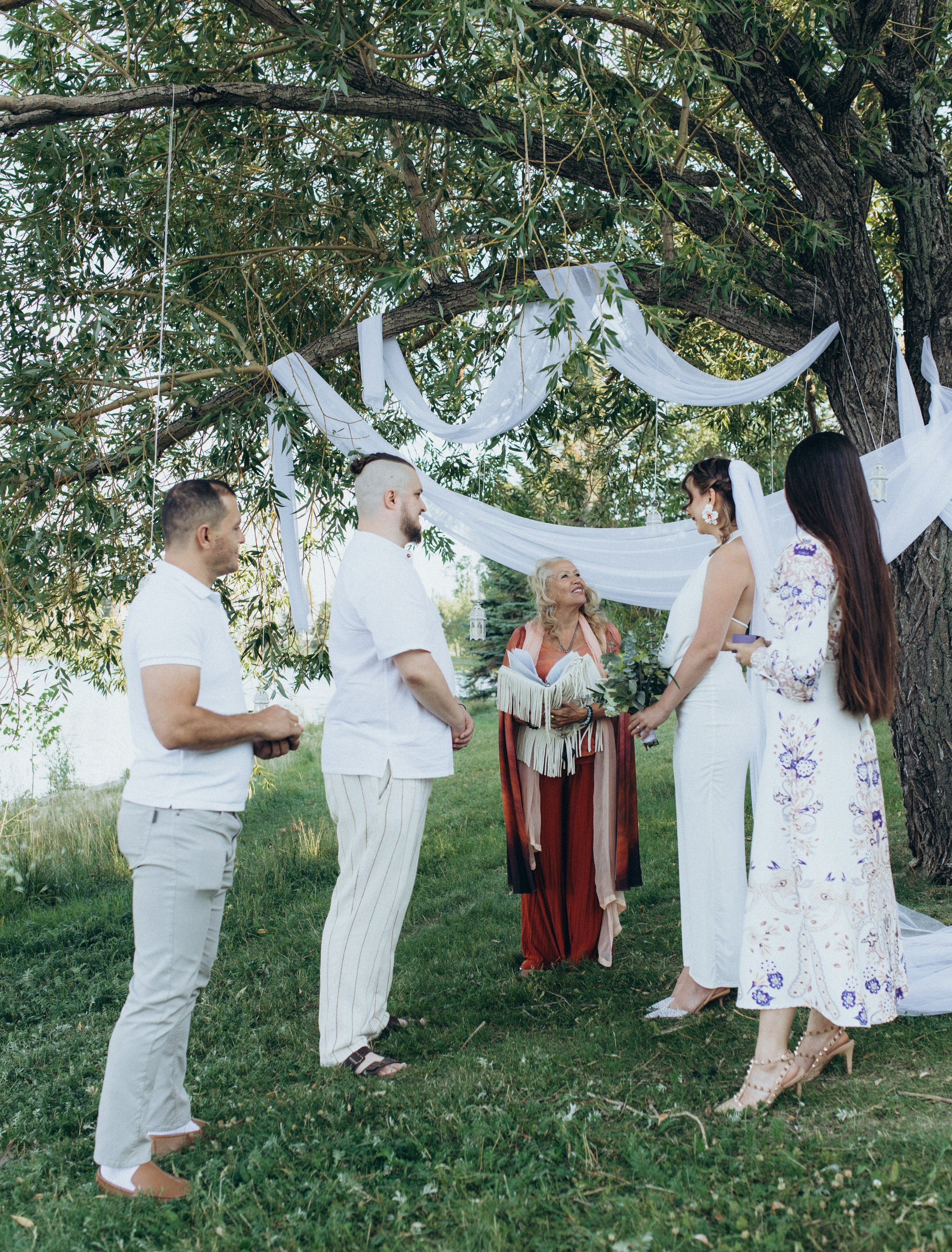 …. Wedding and family photographer in Calgary