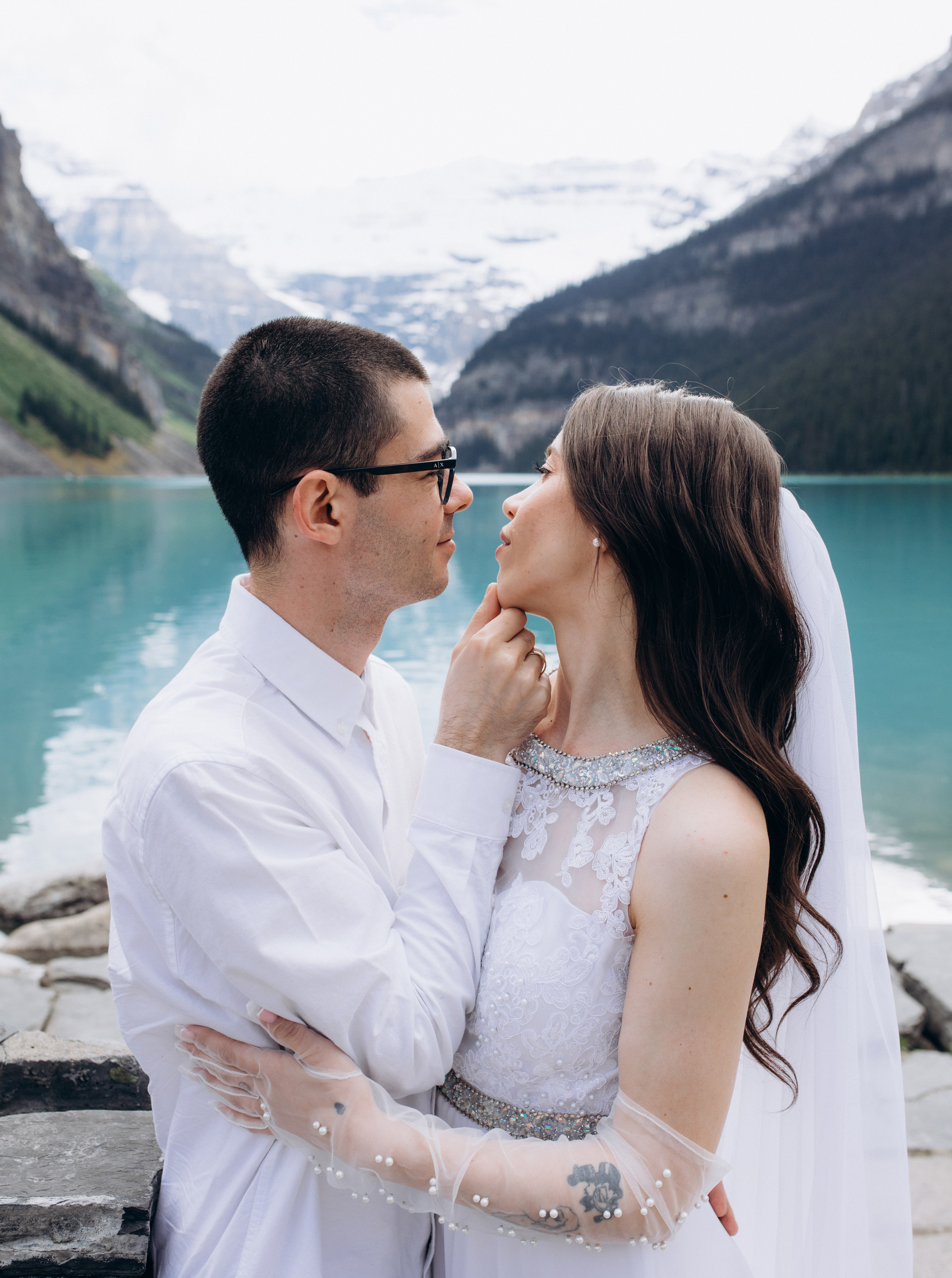 Olha & Ali. Wedding and family photographer in Calgary