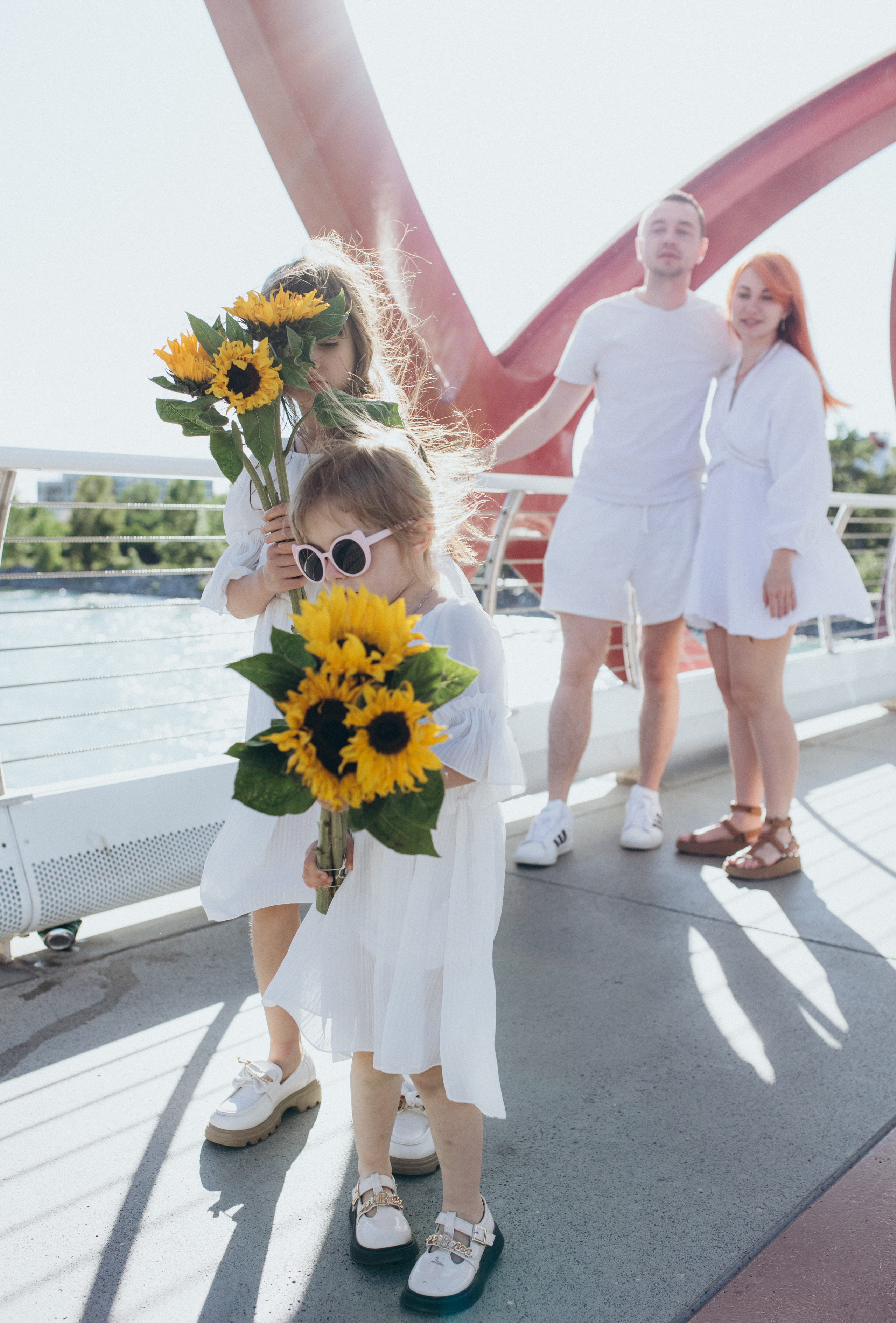 Alina family. Wedding and family photographer in Calgary
