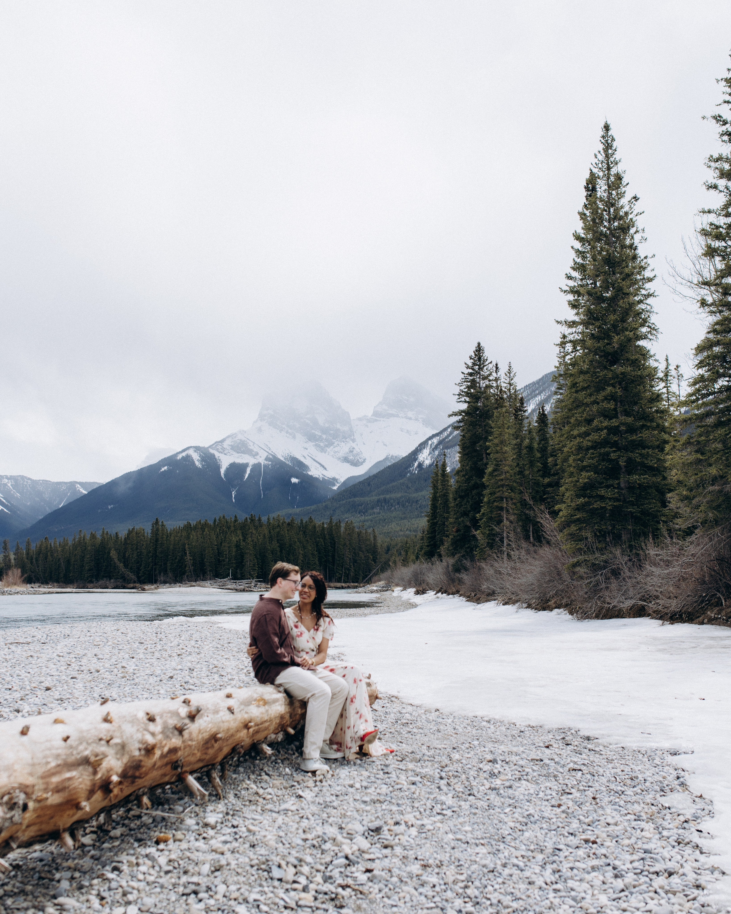 Canmore. Wedding and family photographer in Calgary