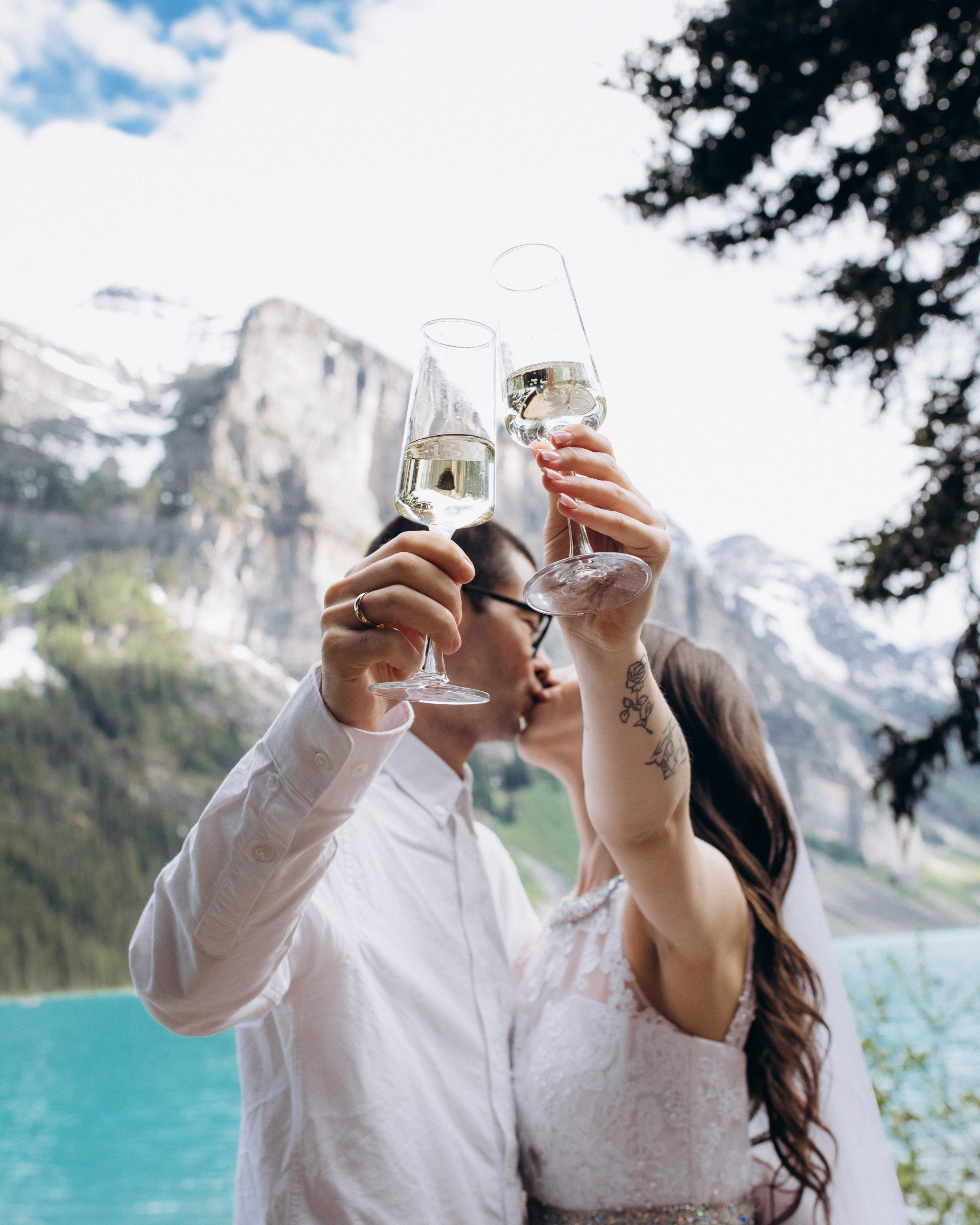 Olha & Ali. Wedding and family photographer in Calgary