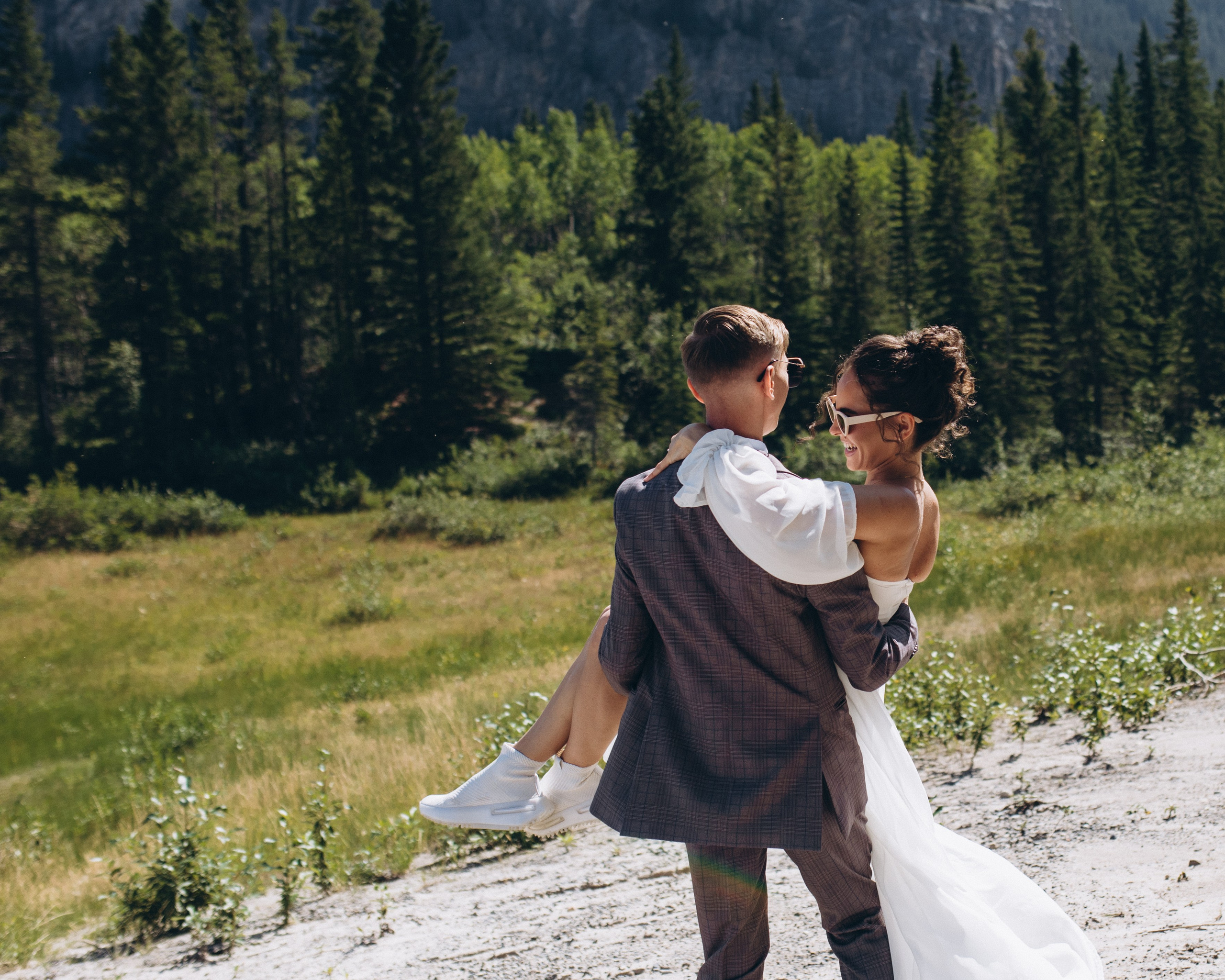 Nastya & Oleh. Wedding and family photographer in Calgary