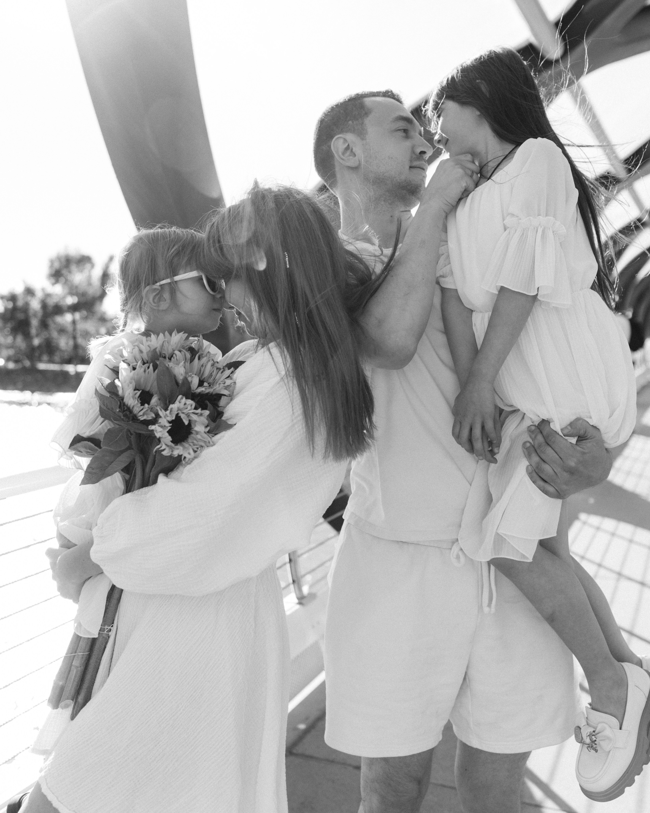 Alina family. Wedding and family photographer in Calgary