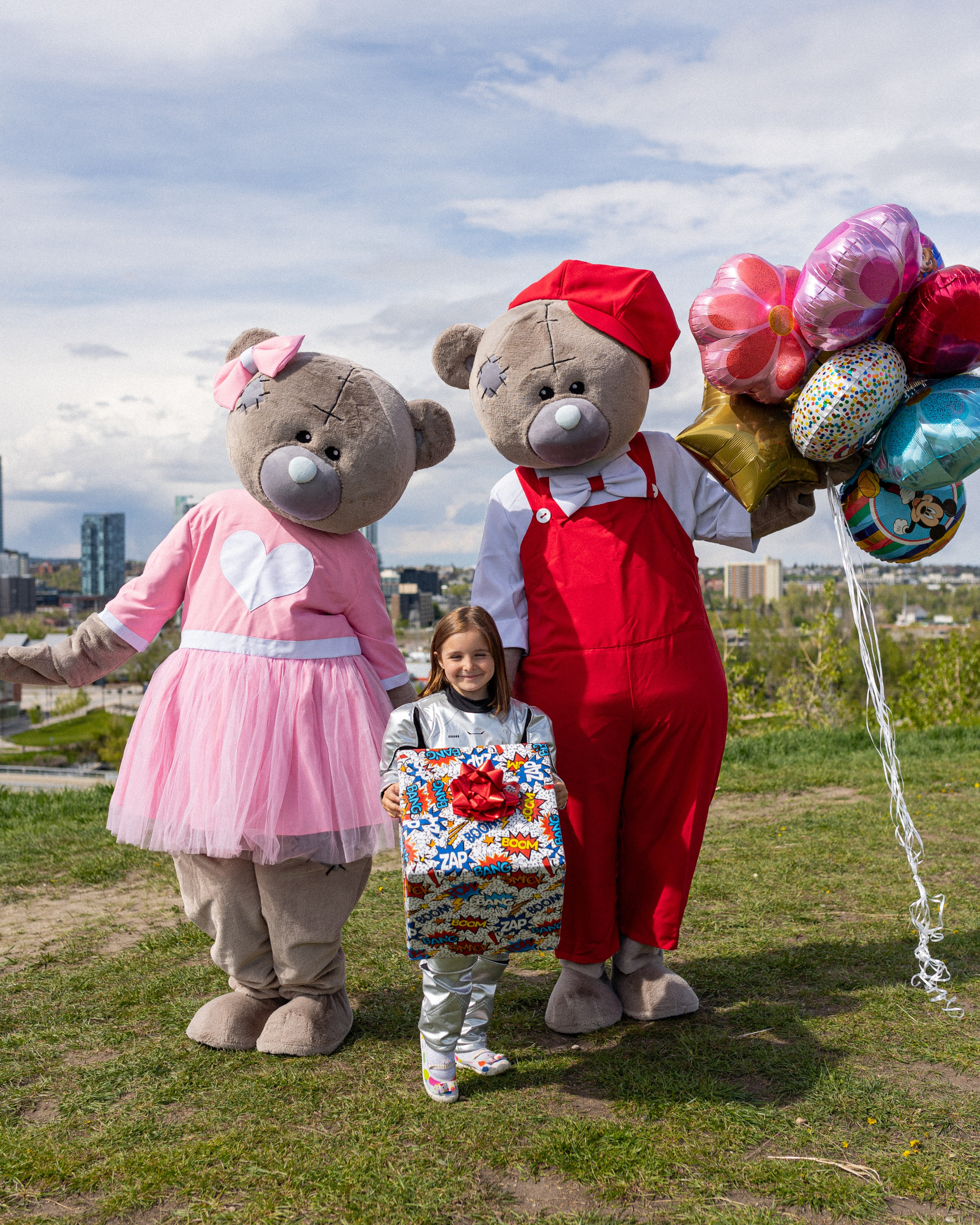 Joy. Wedding and family photographer in Calgary