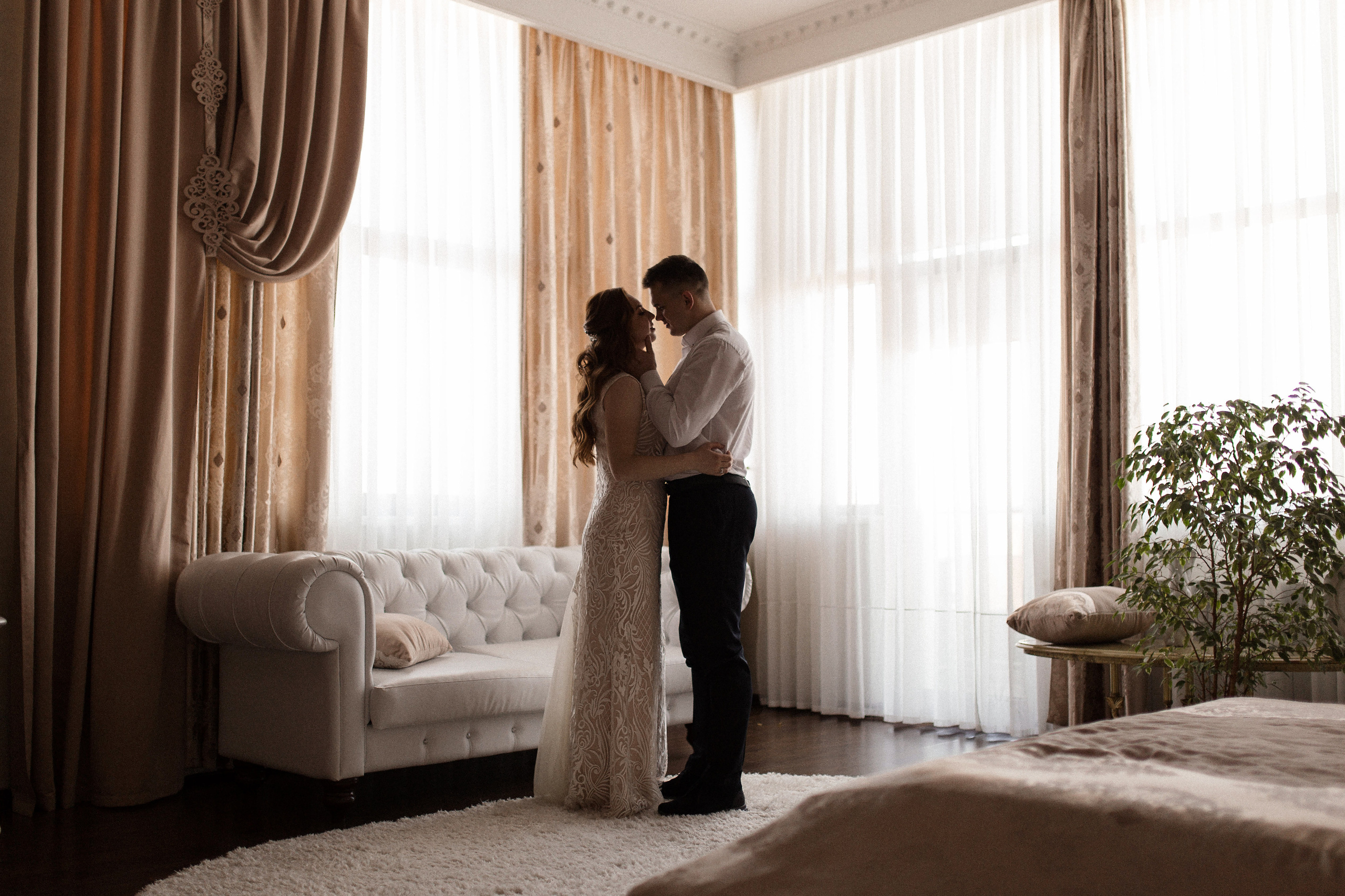 Anna and Sasha. Wedding and family photographer in Calgary