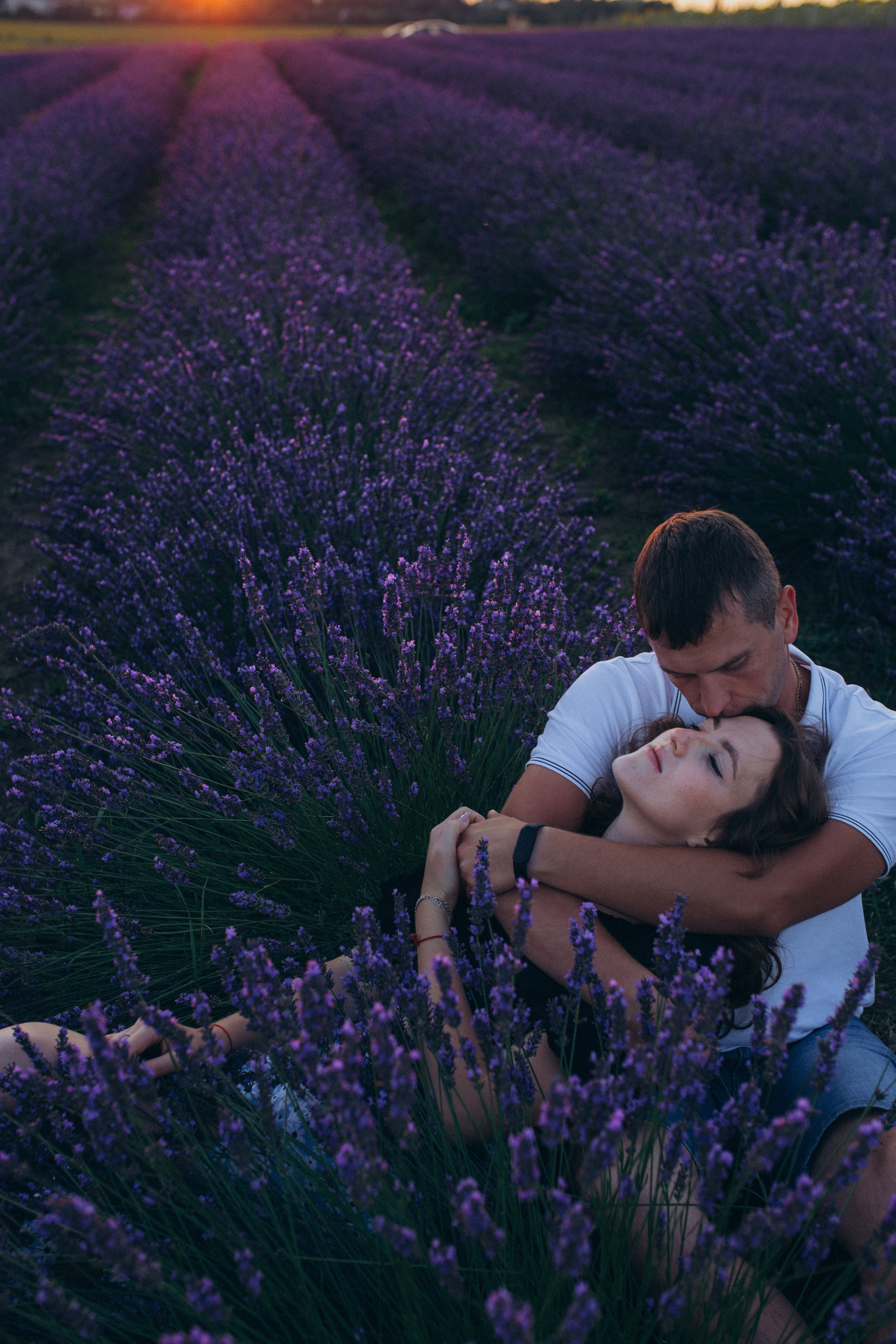 Natasha. Wedding and family photographer in Calgary