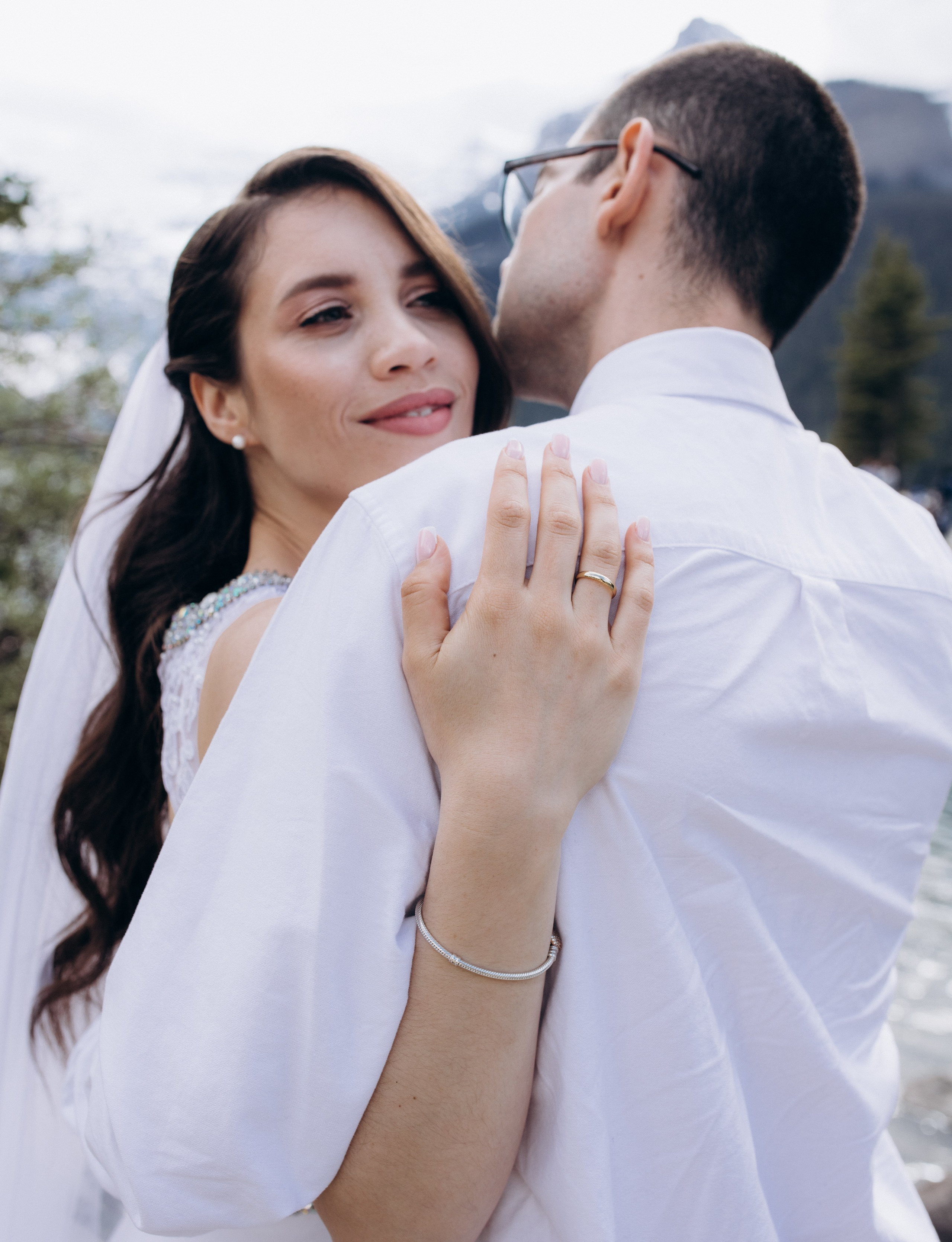 Olha & Ali. Wedding and family photographer in Calgary