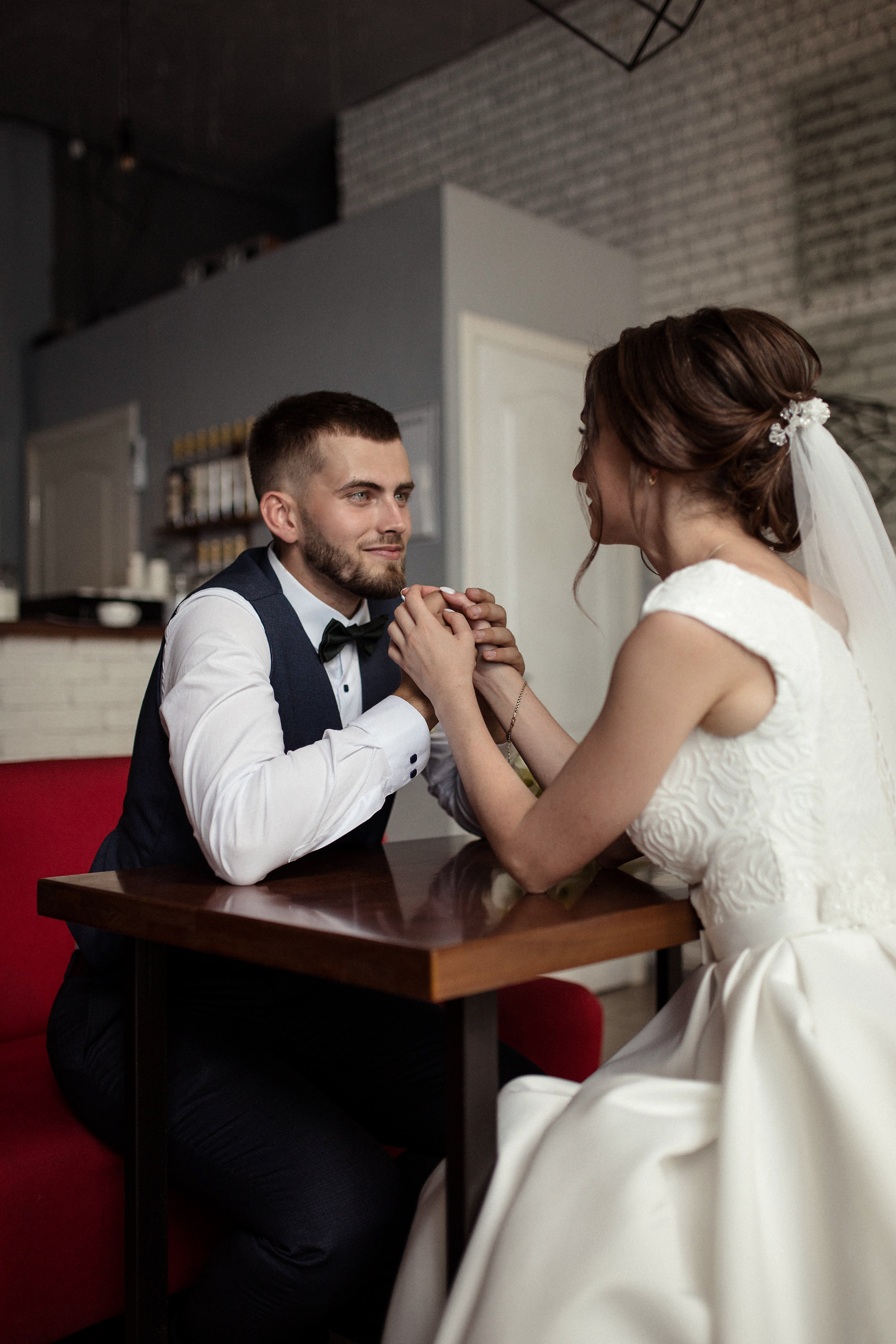 Oksana and Dima. Wedding and family photographer in Calgary