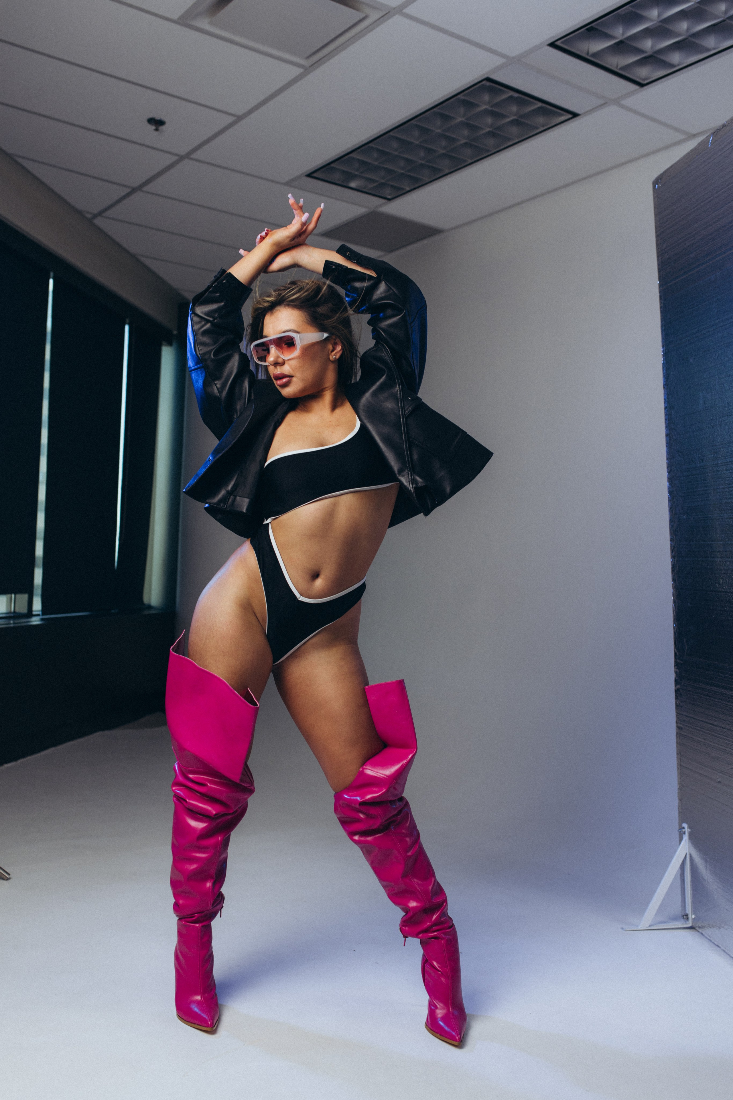 Portreit. Wedding and family photographer in Calgary