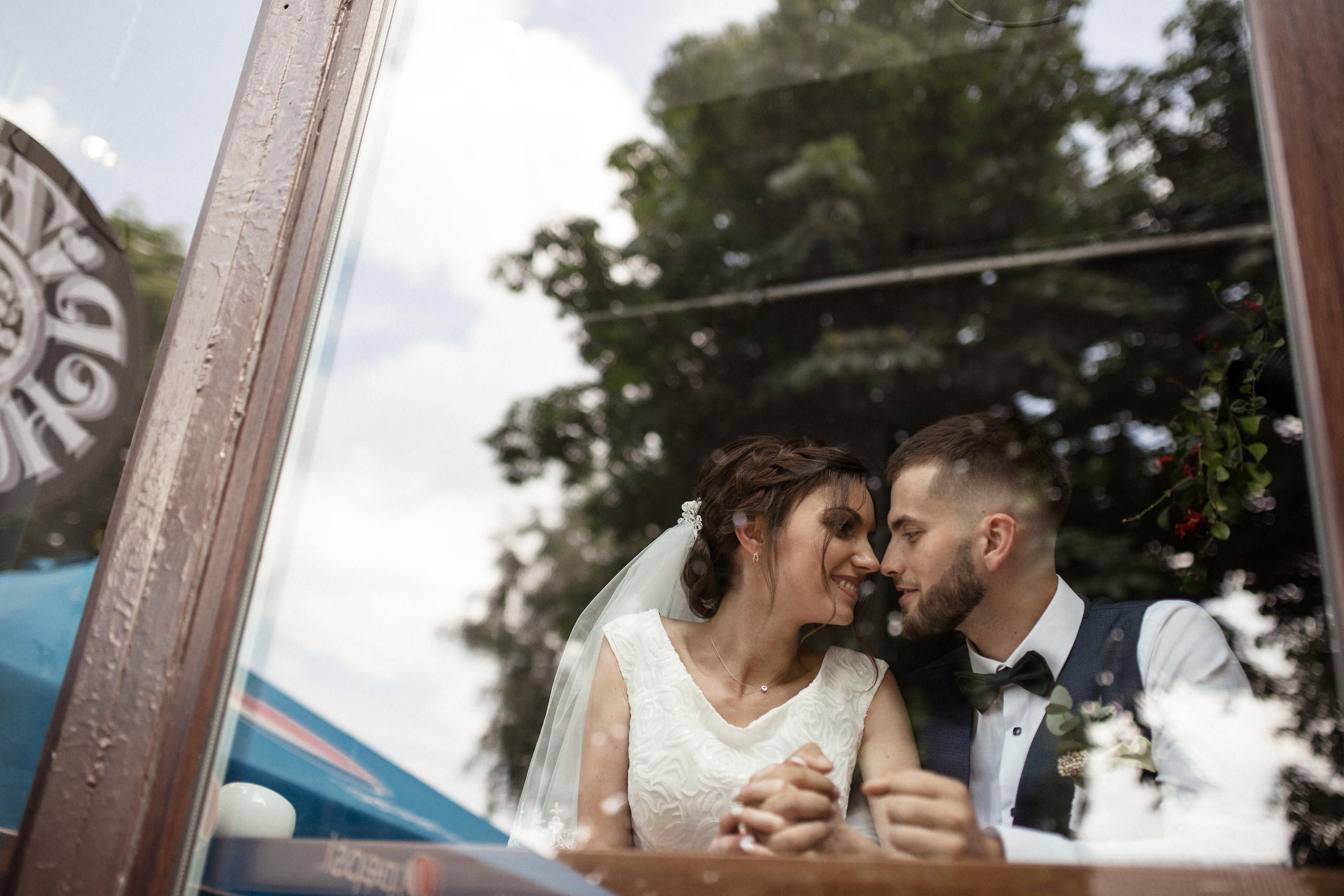 Oksana and Dima. Wedding and family photographer in Calgary