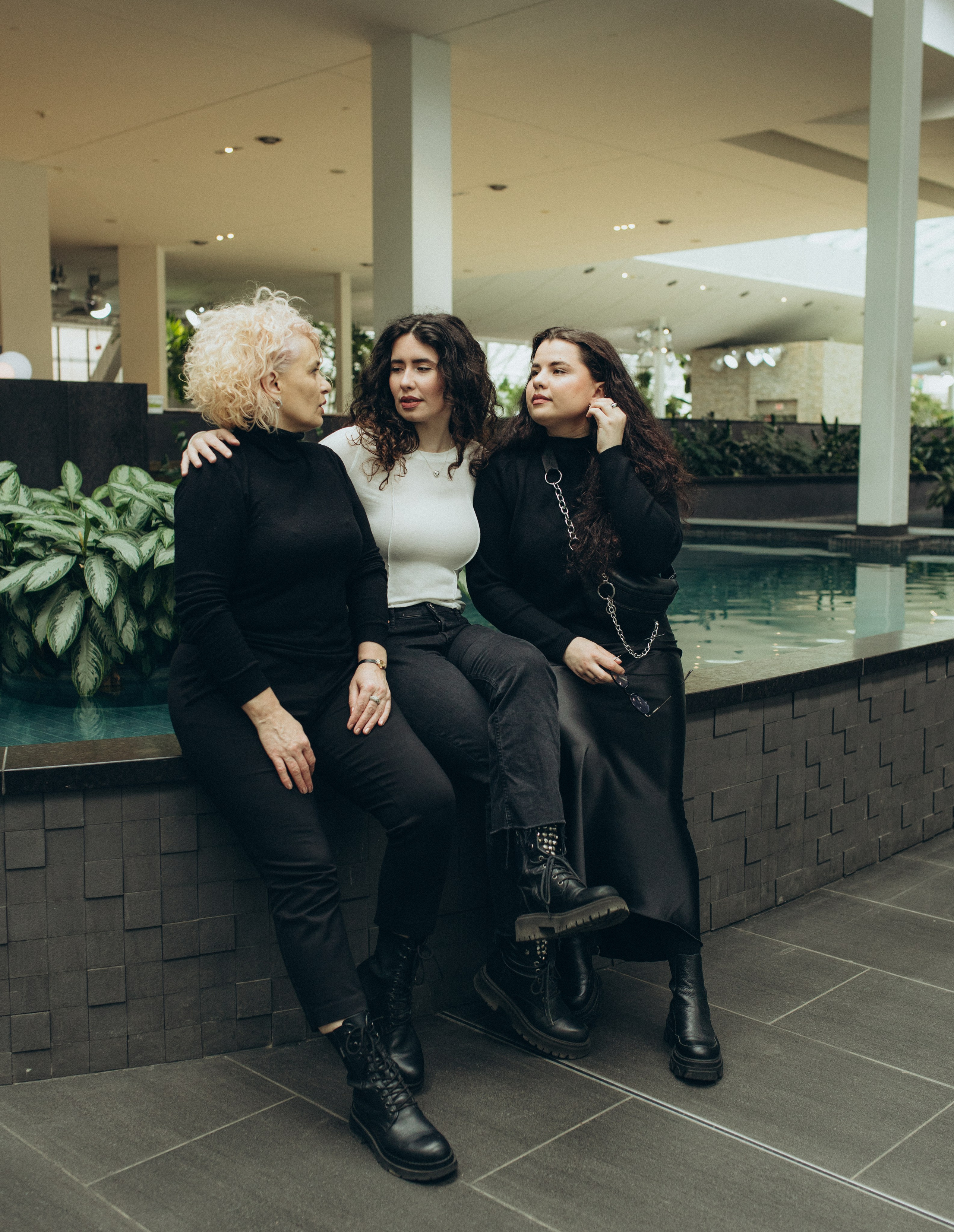 Family. Wedding and family photographer in Calgary