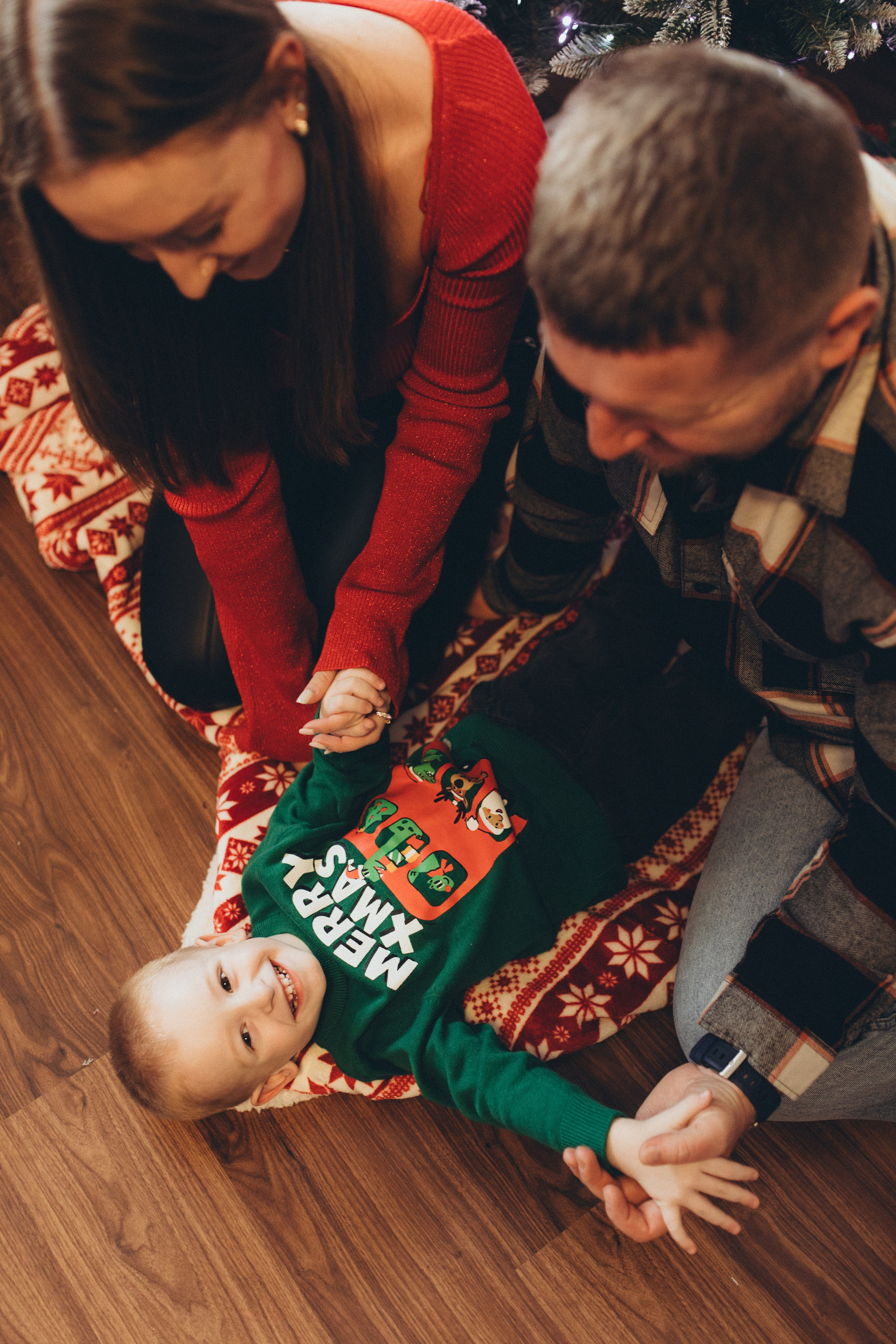 Family Ylia. Wedding and family photographer in Calgary