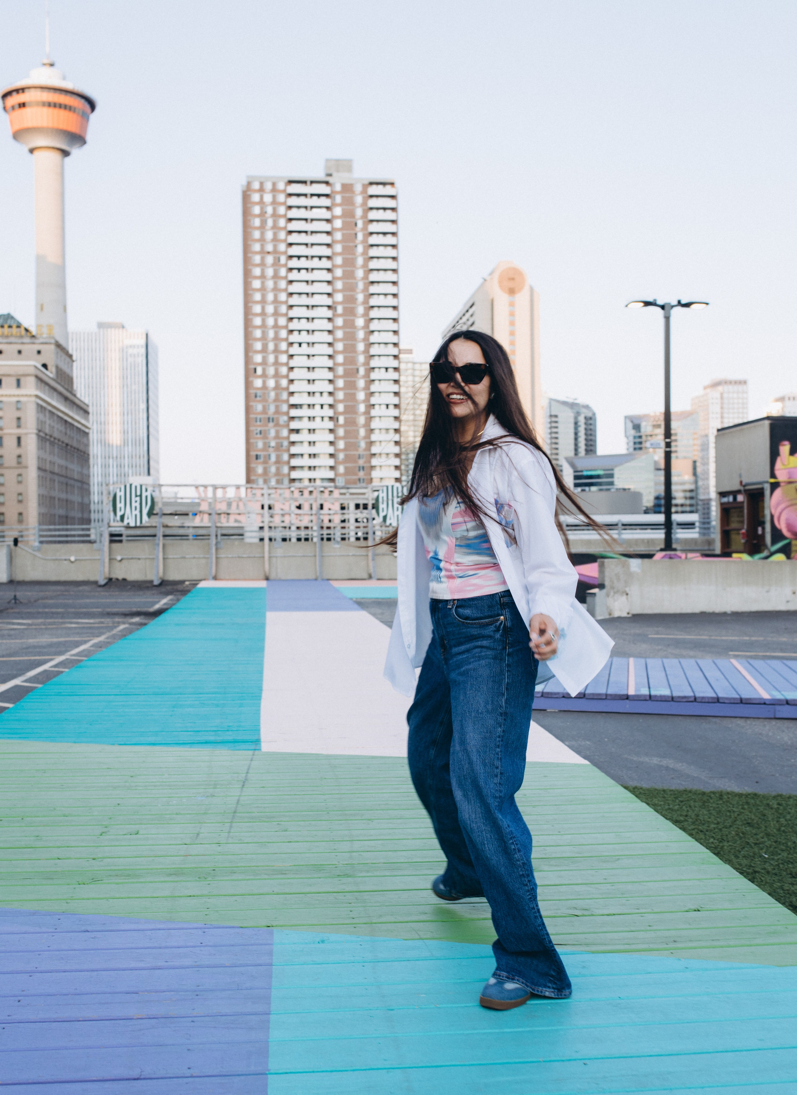 Madina. Wedding and family photographer in Calgary