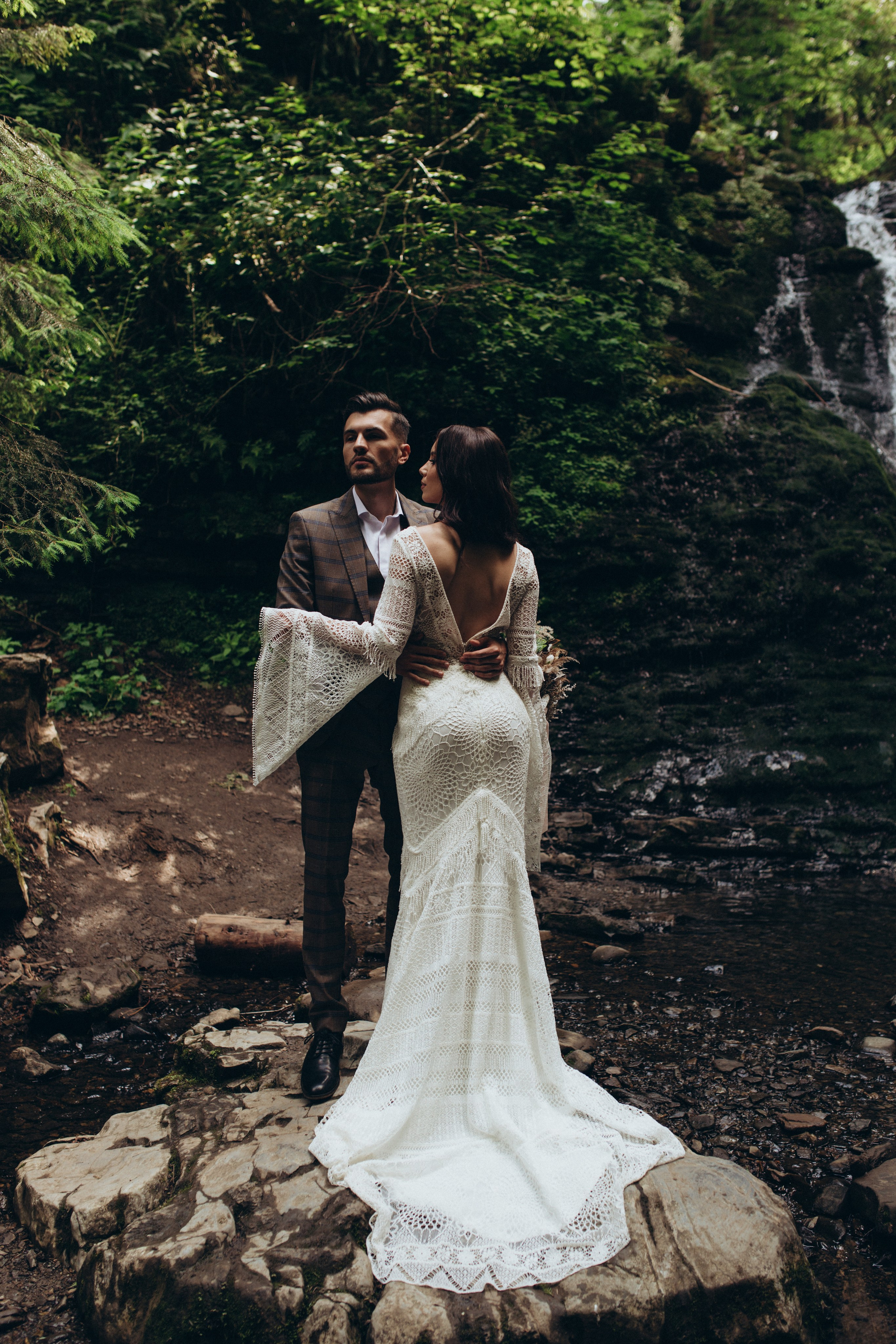 MK. Wedding and family photographer in Calgary