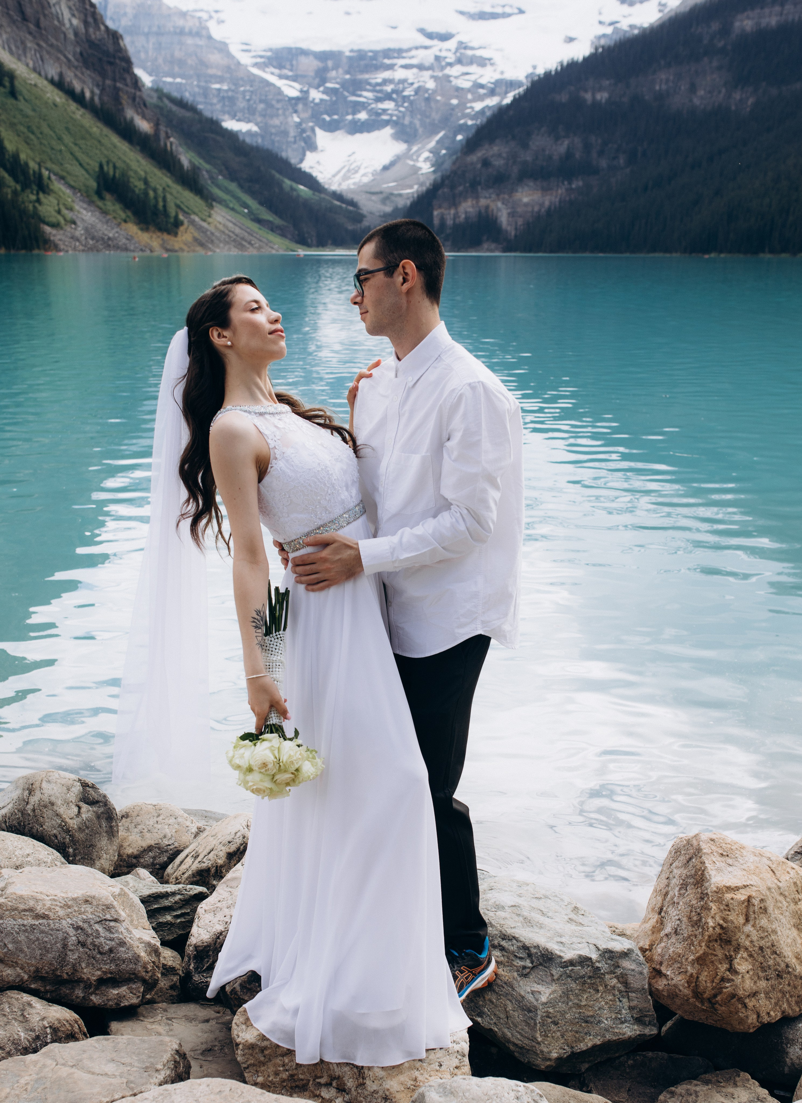 Olha & Ali. Wedding and family photographer in Calgary