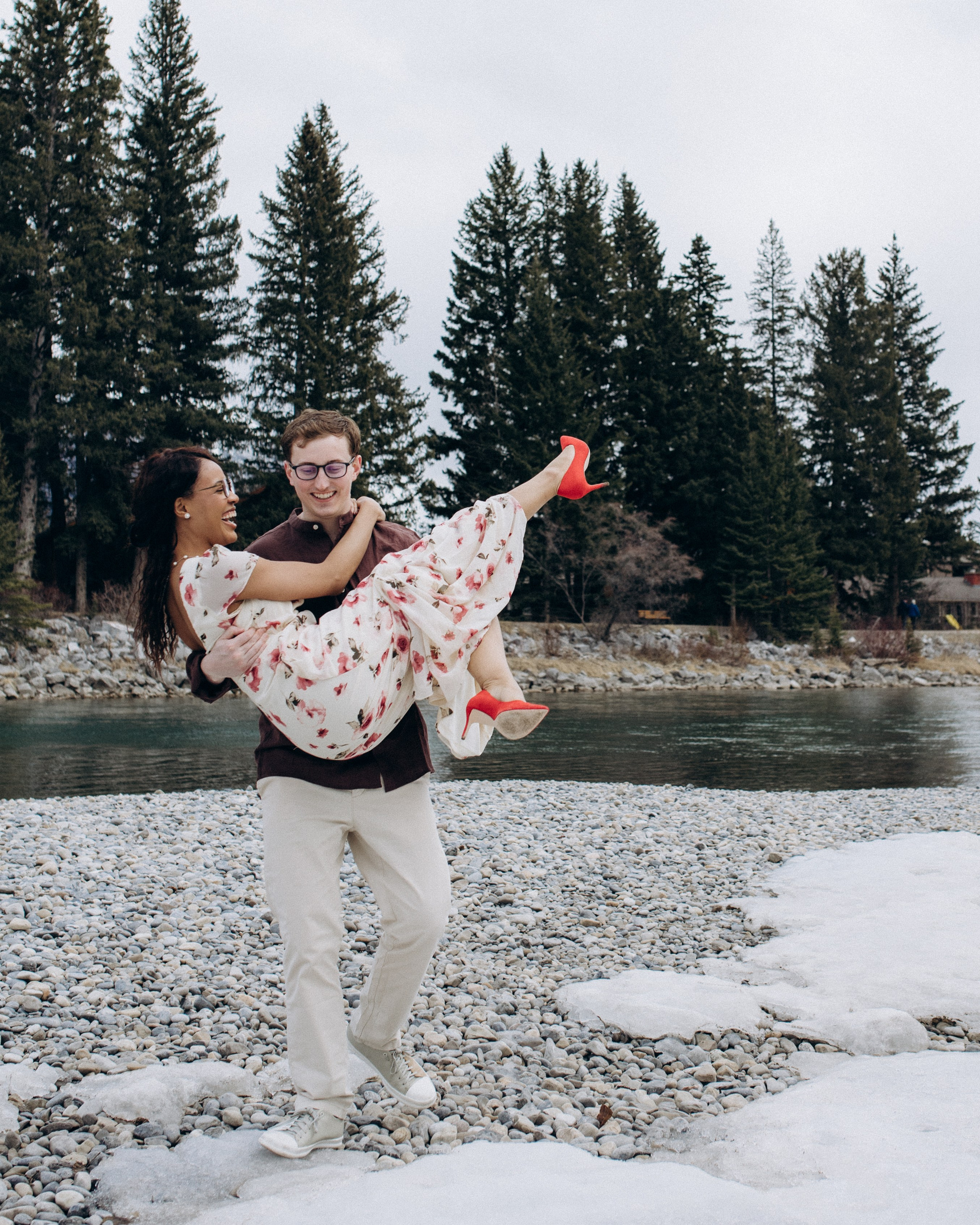 Canmore. Wedding and family photographer in Calgary