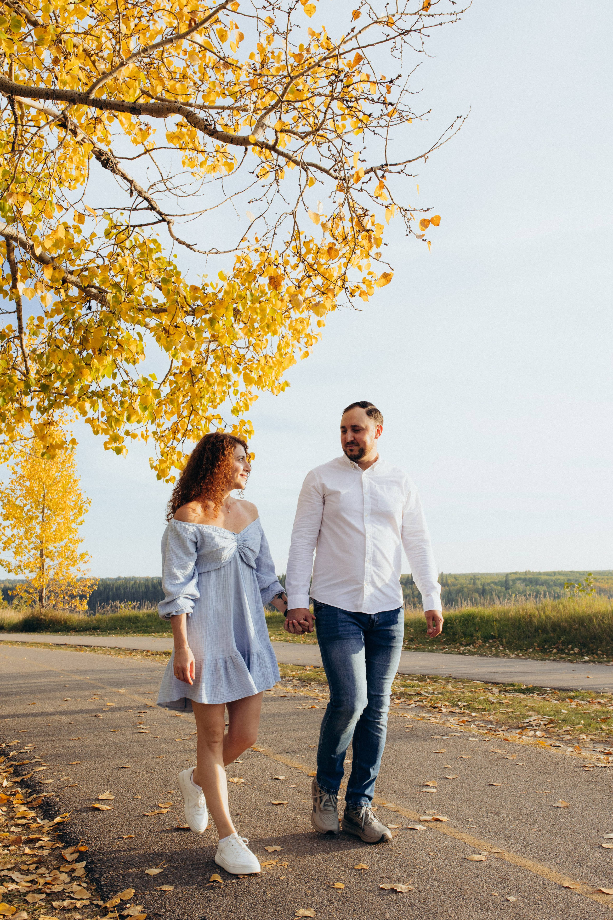 Autumn, Love Story. Wedding and family photographer in Calgary