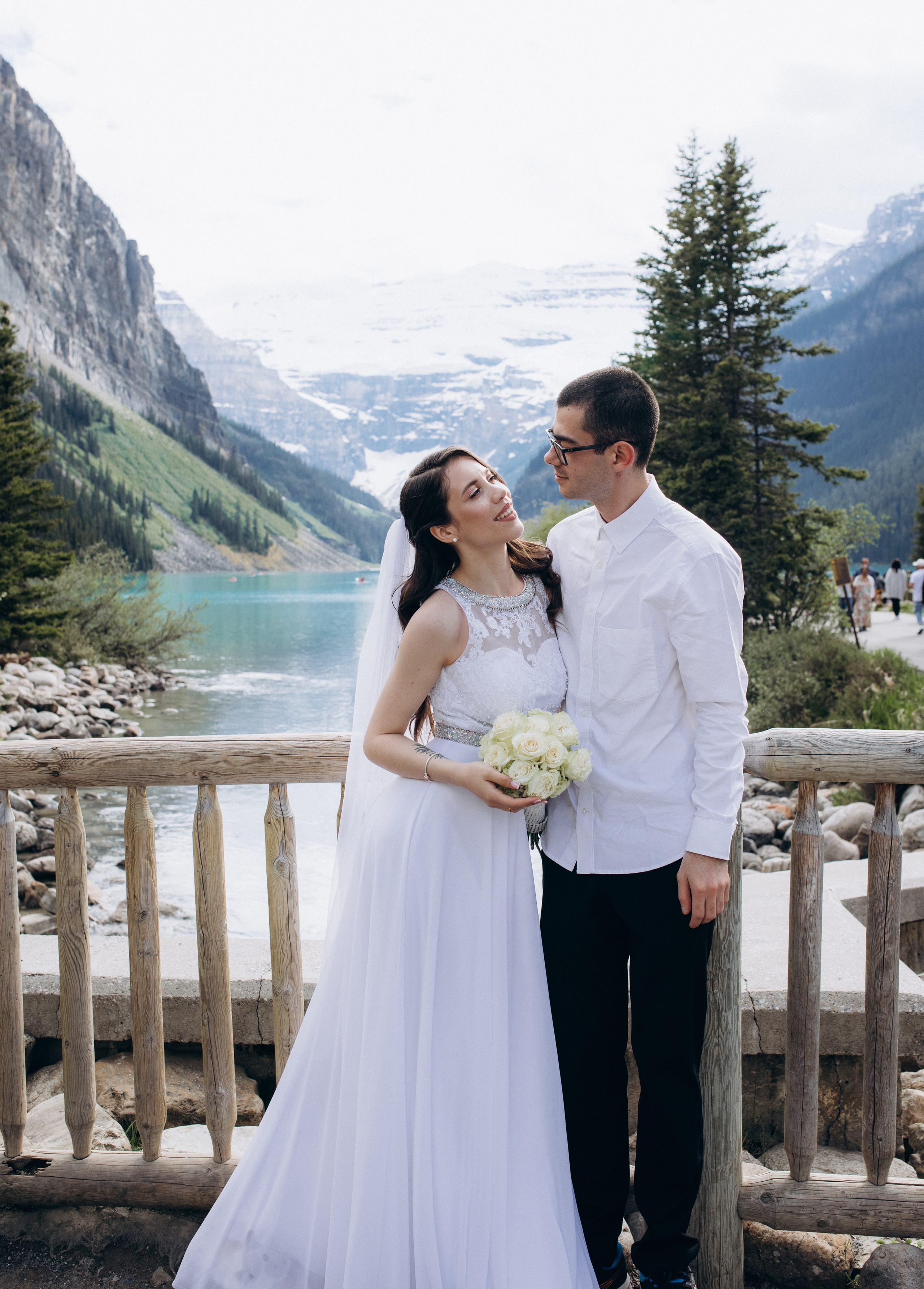 Olha & Ali. Wedding and family photographer in Calgary