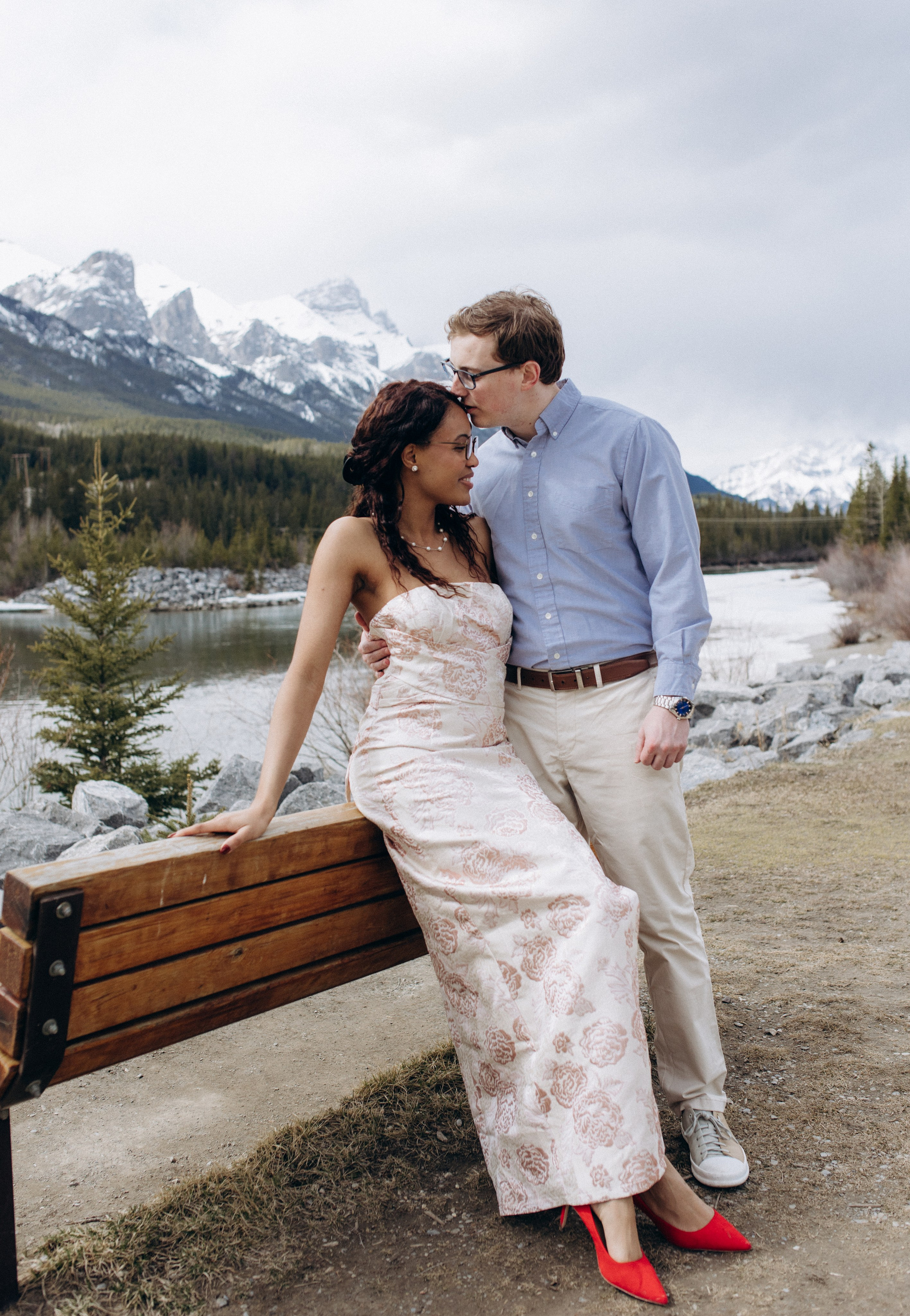Canmore. Wedding and family photographer in Calgary