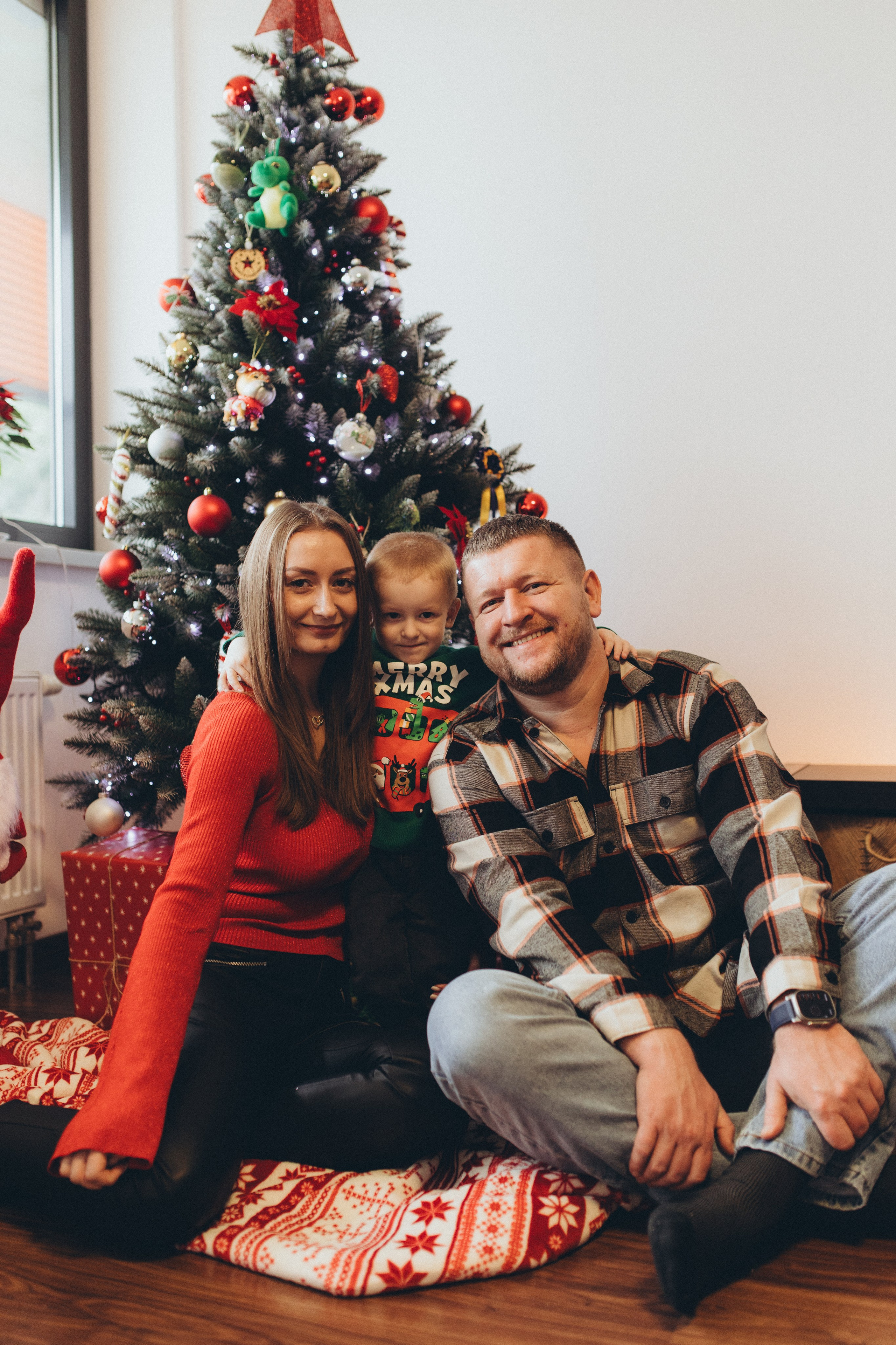 Family Ylia. Wedding and family photographer in Calgary