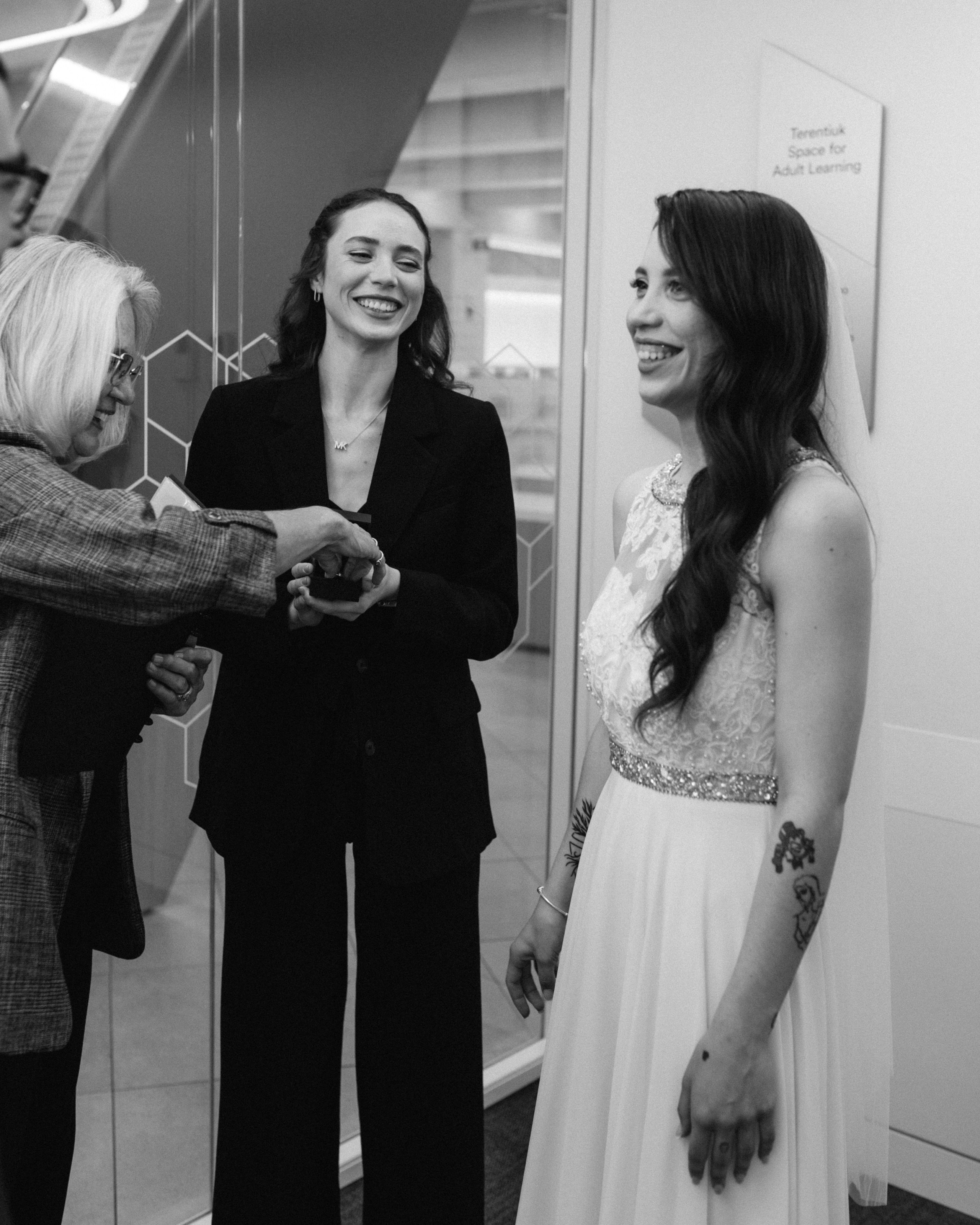 Olha & Ali. Wedding and family photographer in Calgary