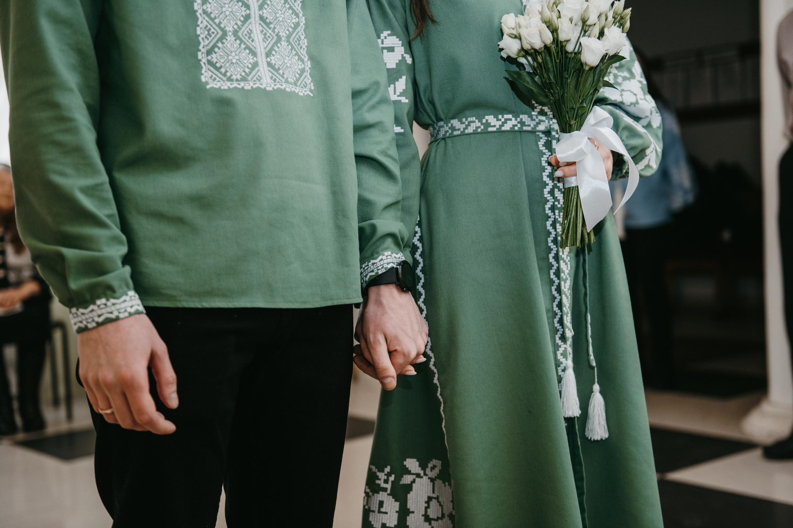 Наречені. Розписка в РАЦСі і прогулянкова фотосесія. Фотограф Роман Жосу Золочів