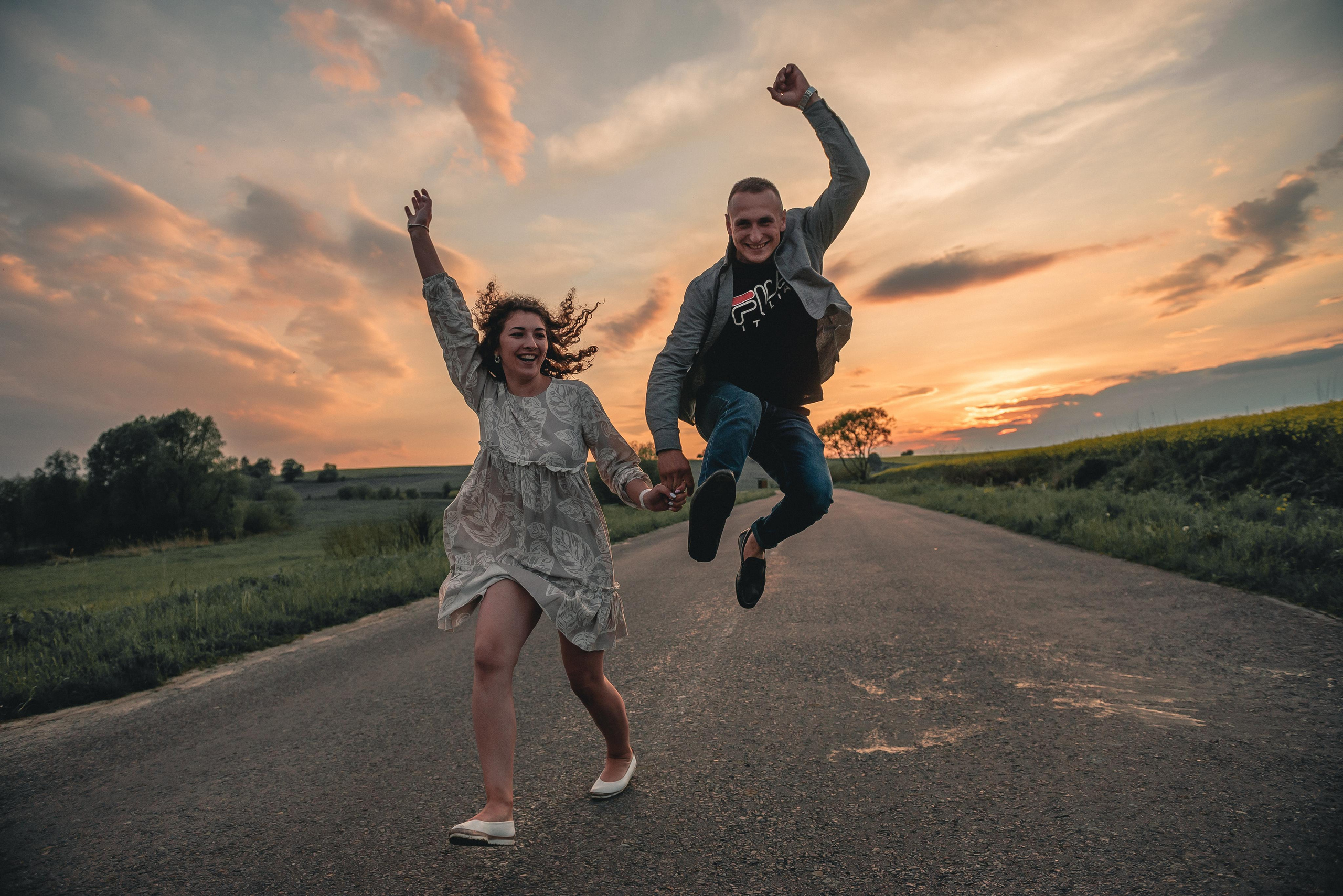 Михайло та Уляна (прогулянка). Фотограф Роман Жосу Золочів