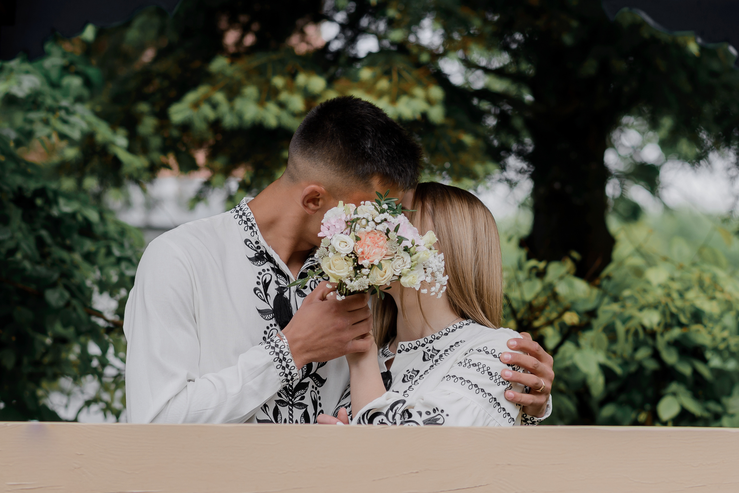 Іван та Людмила. Прогулянка на Золочівському замку. Фотограф Роман Жосу Золочів