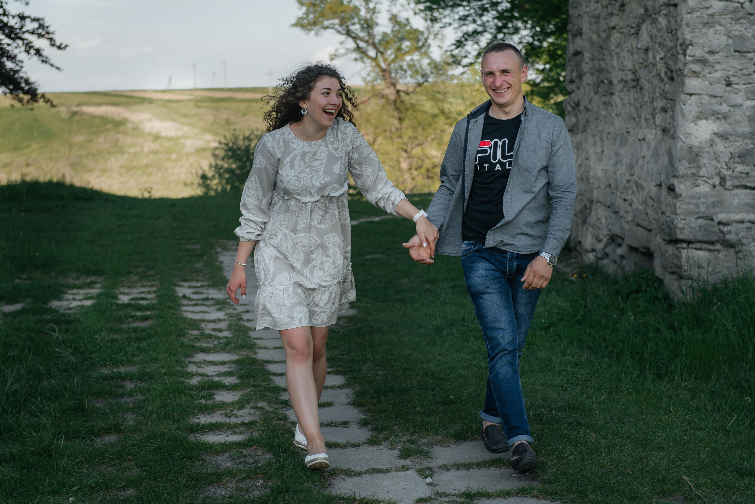 Михайло та Уляна (прогулянка). Фотограф Роман Жосу Золочів