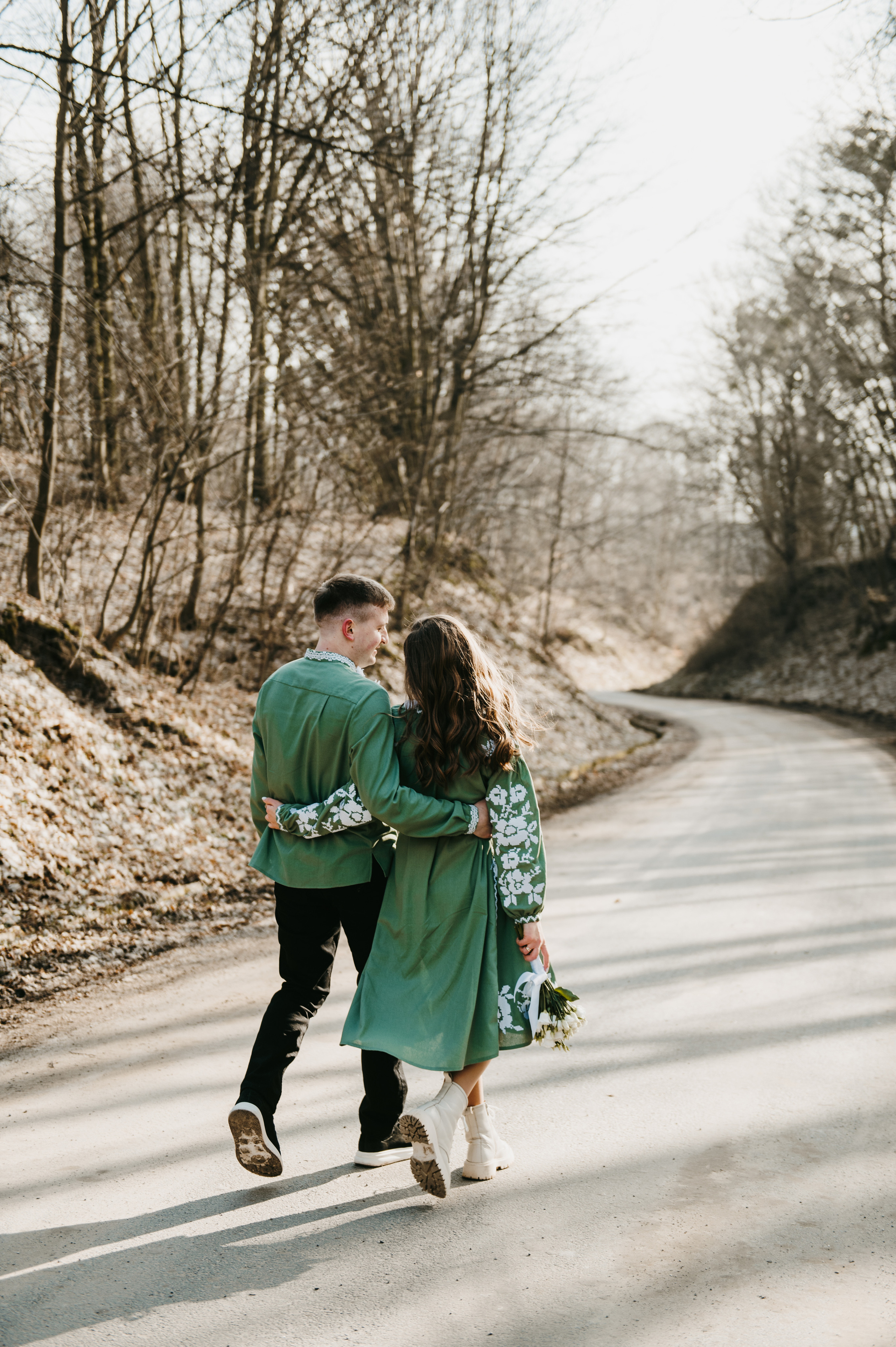 Наречені. Розписка в РАЦСі і прогулянкова фотосесія. Фотограф Роман Жосу Золочів