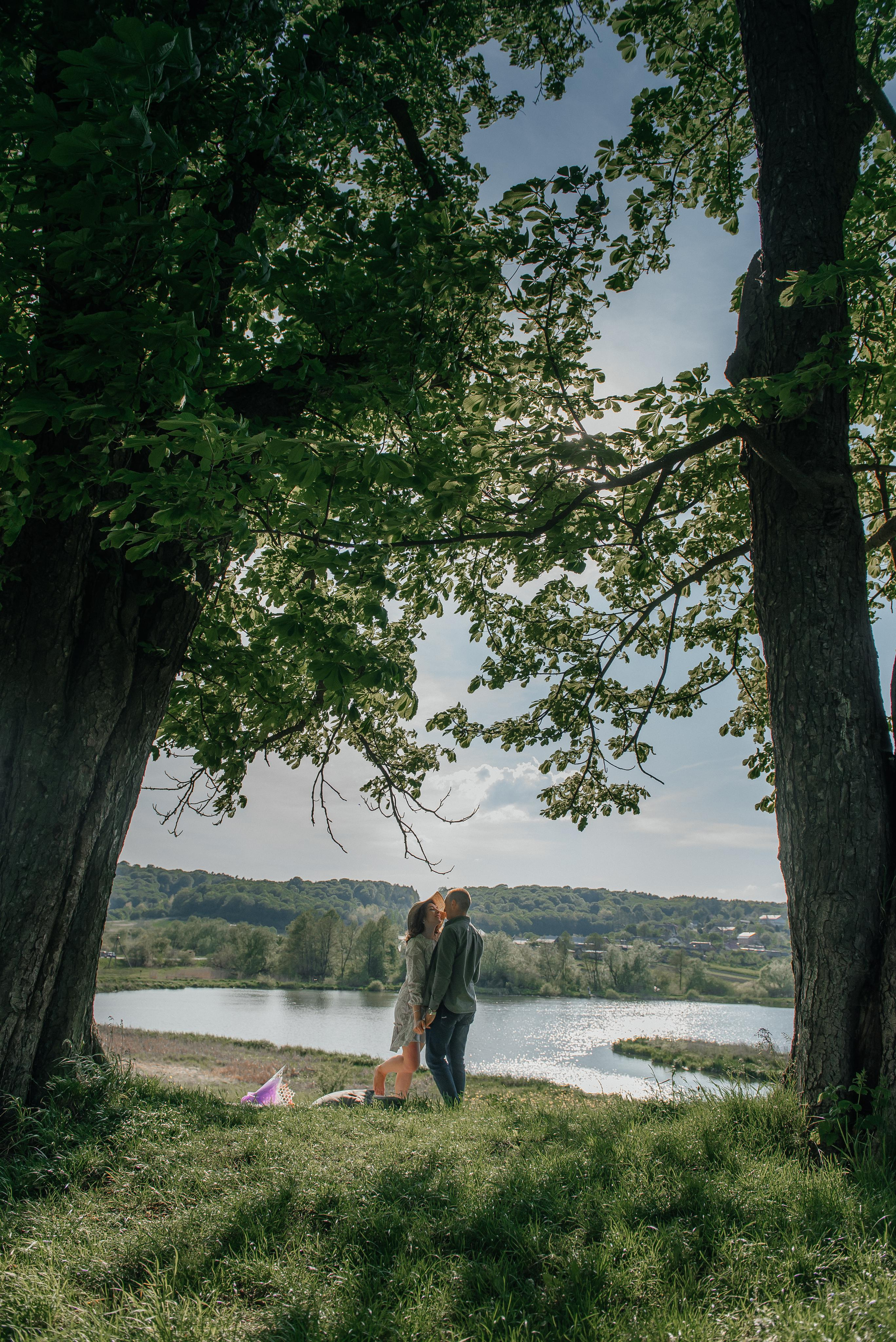 Михайло та Уляна (прогулянка). Фотограф Роман Жосу Золочів