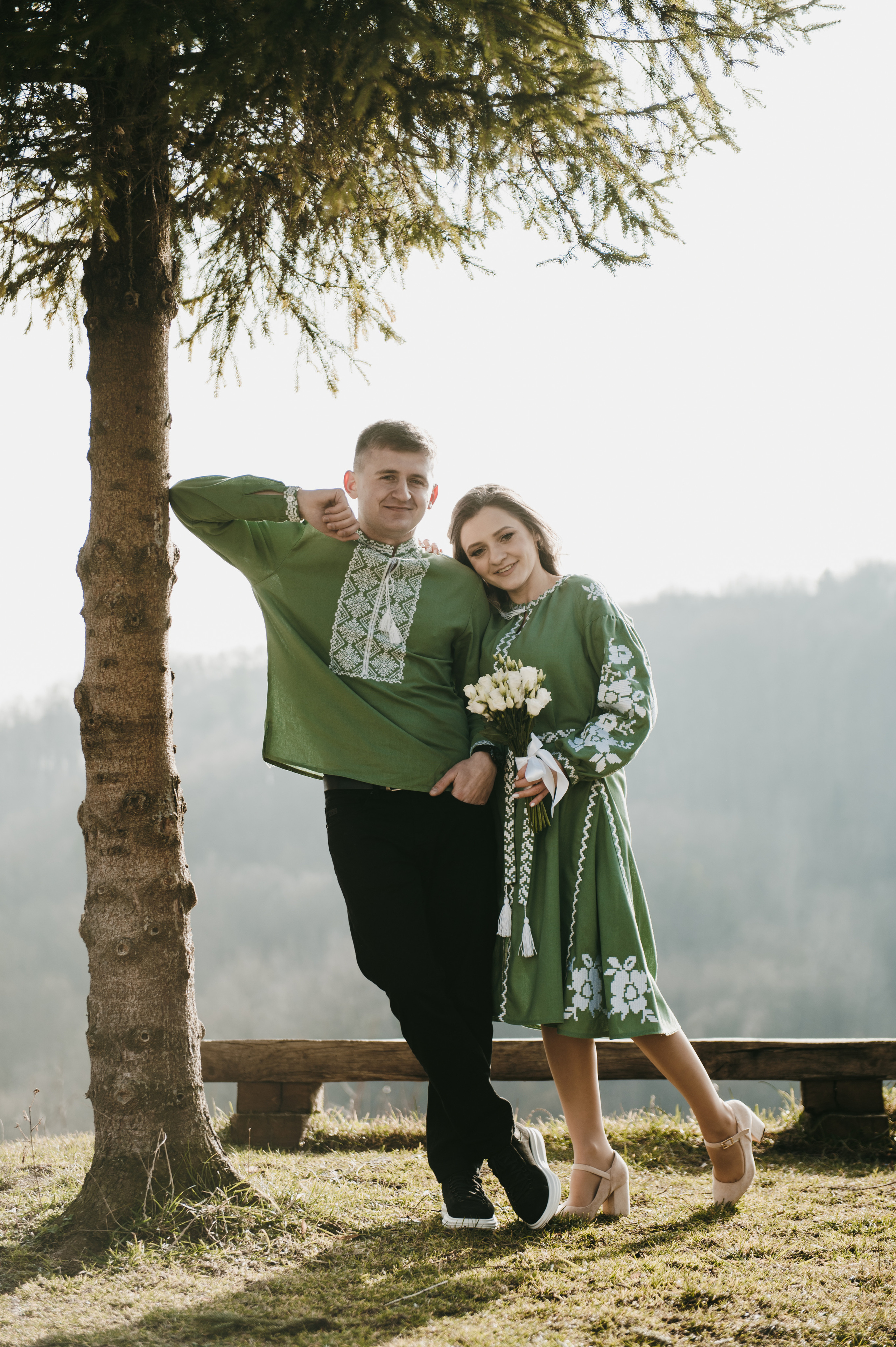 Наречені. Розписка в РАЦСі і прогулянкова фотосесія. Фотограф Роман Жосу Золочів