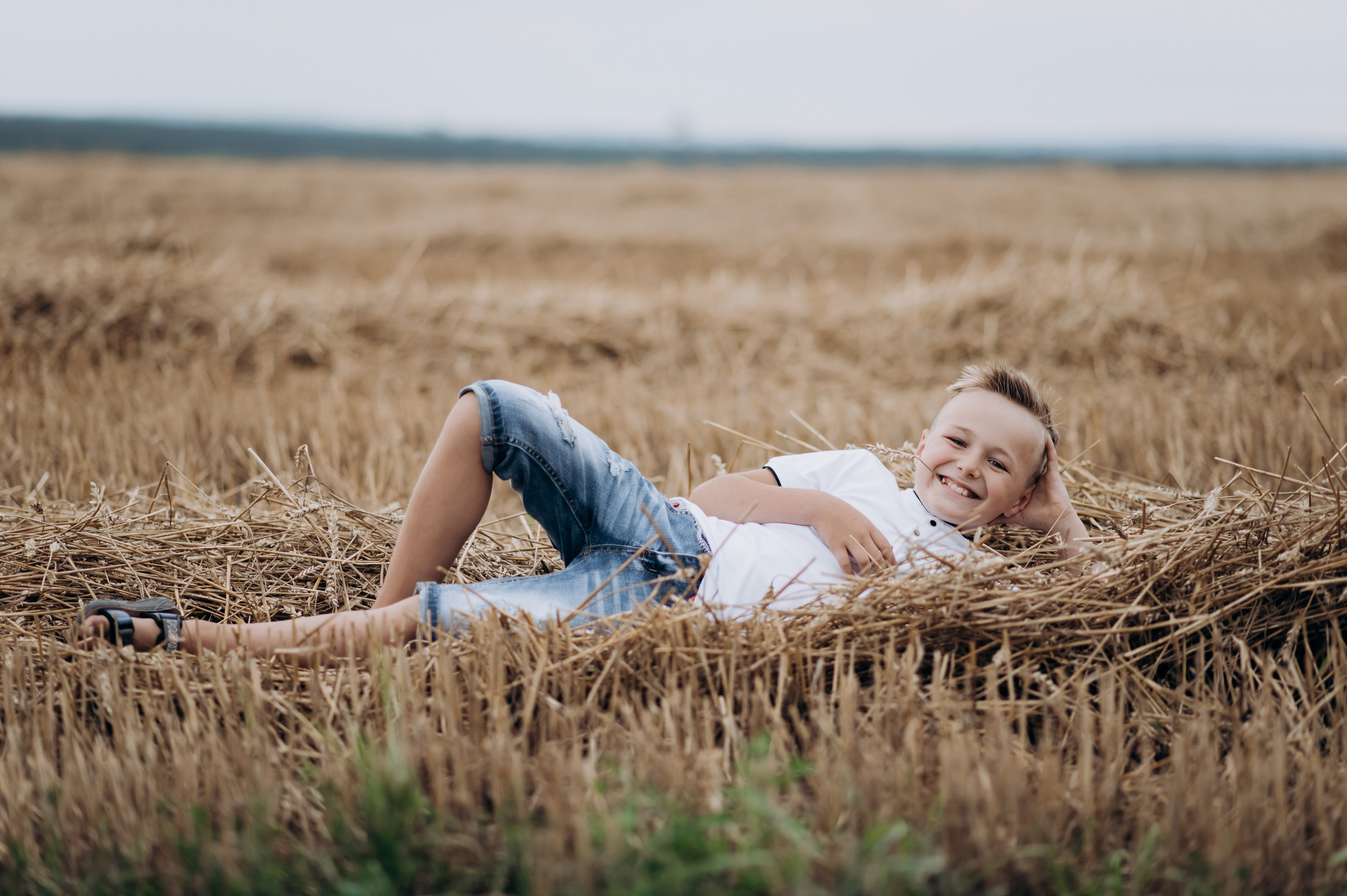Сімейна фотосесія в Золочеві. Фотограф Роман Жосу Золочів