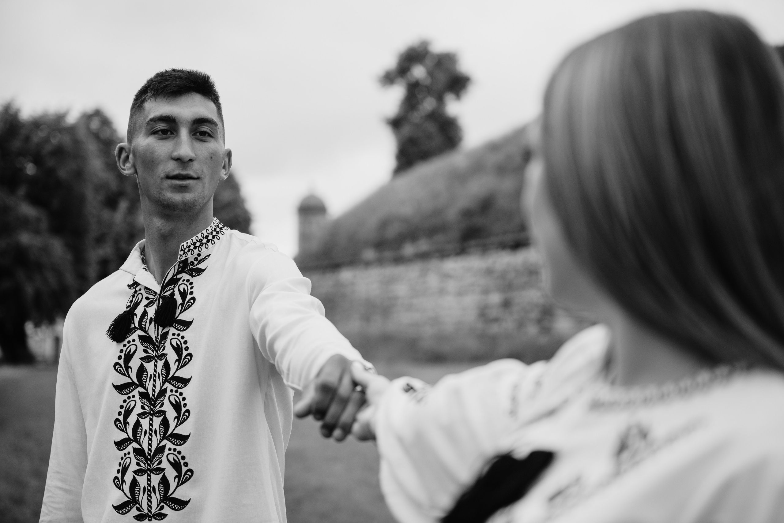 Іван та Людмила. Прогулянка на Золочівському замку. Фотограф Роман Жосу Золочів