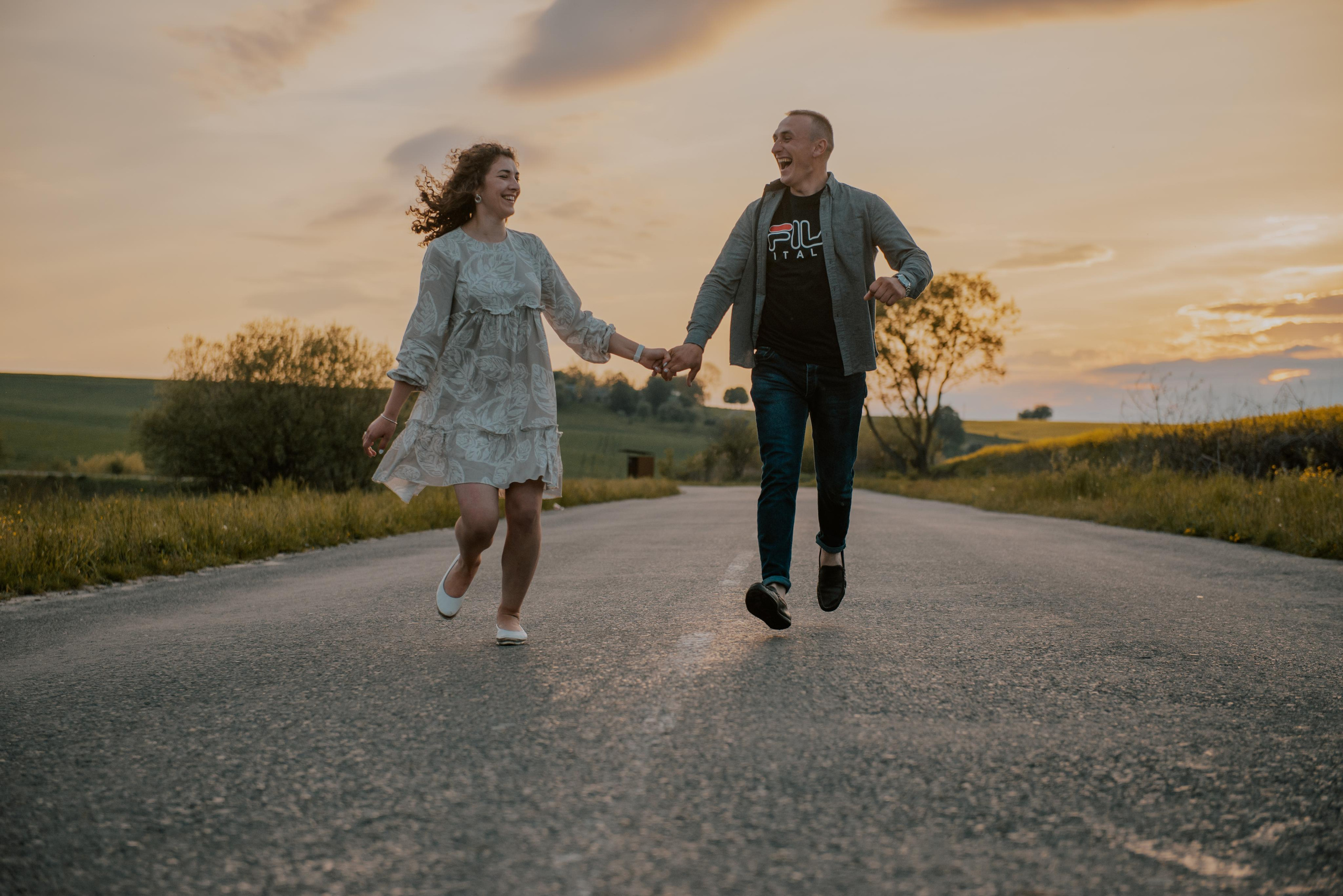 Михайло та Уляна (прогулянка). Фотограф Роман Жосу Золочів