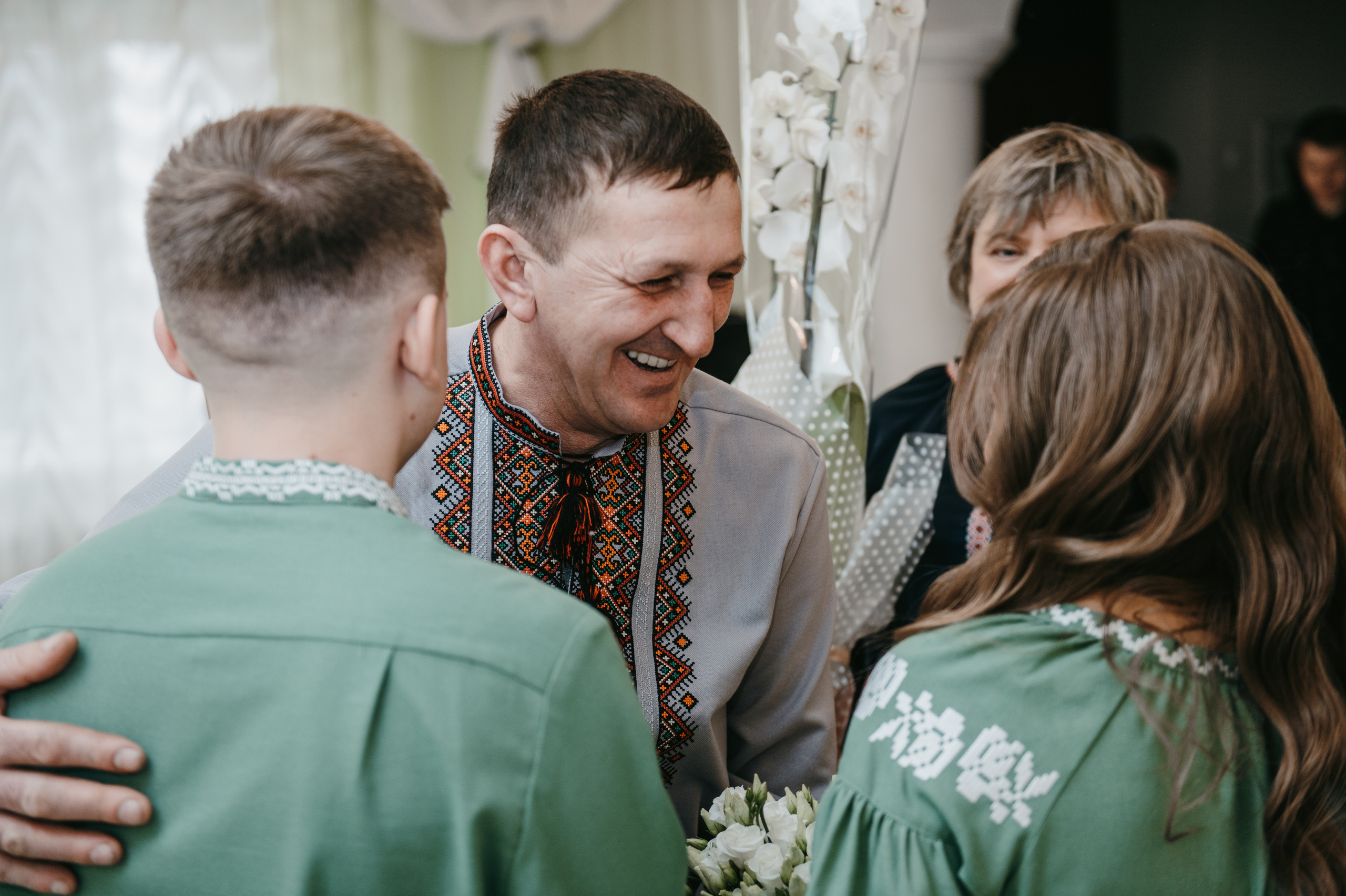 Наречені. Розписка в РАЦСі і прогулянкова фотосесія. Фотограф Роман Жосу Золочів