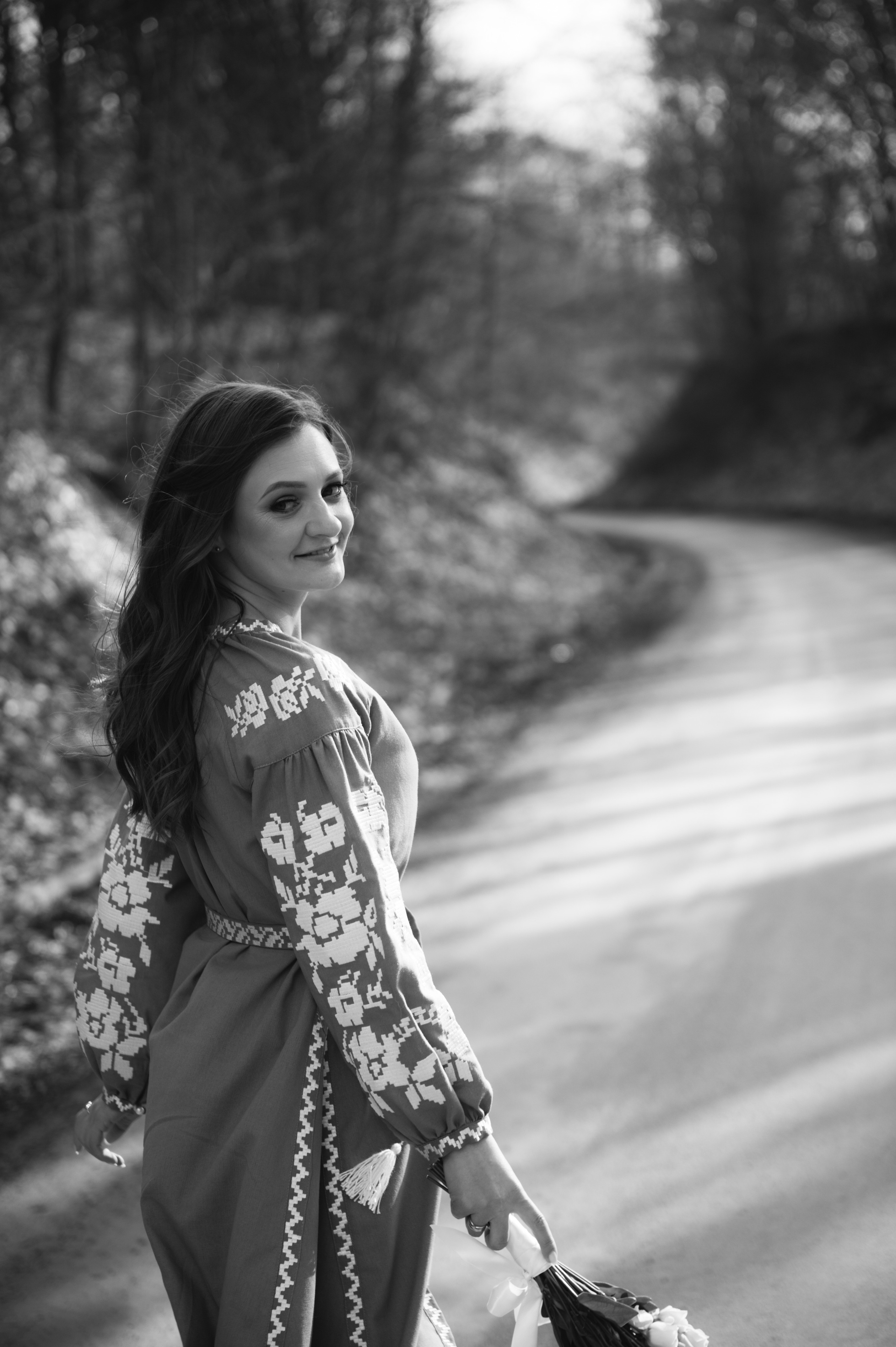 Наречені. Розписка в РАЦСі і прогулянкова фотосесія. Фотограф Роман Жосу Золочів