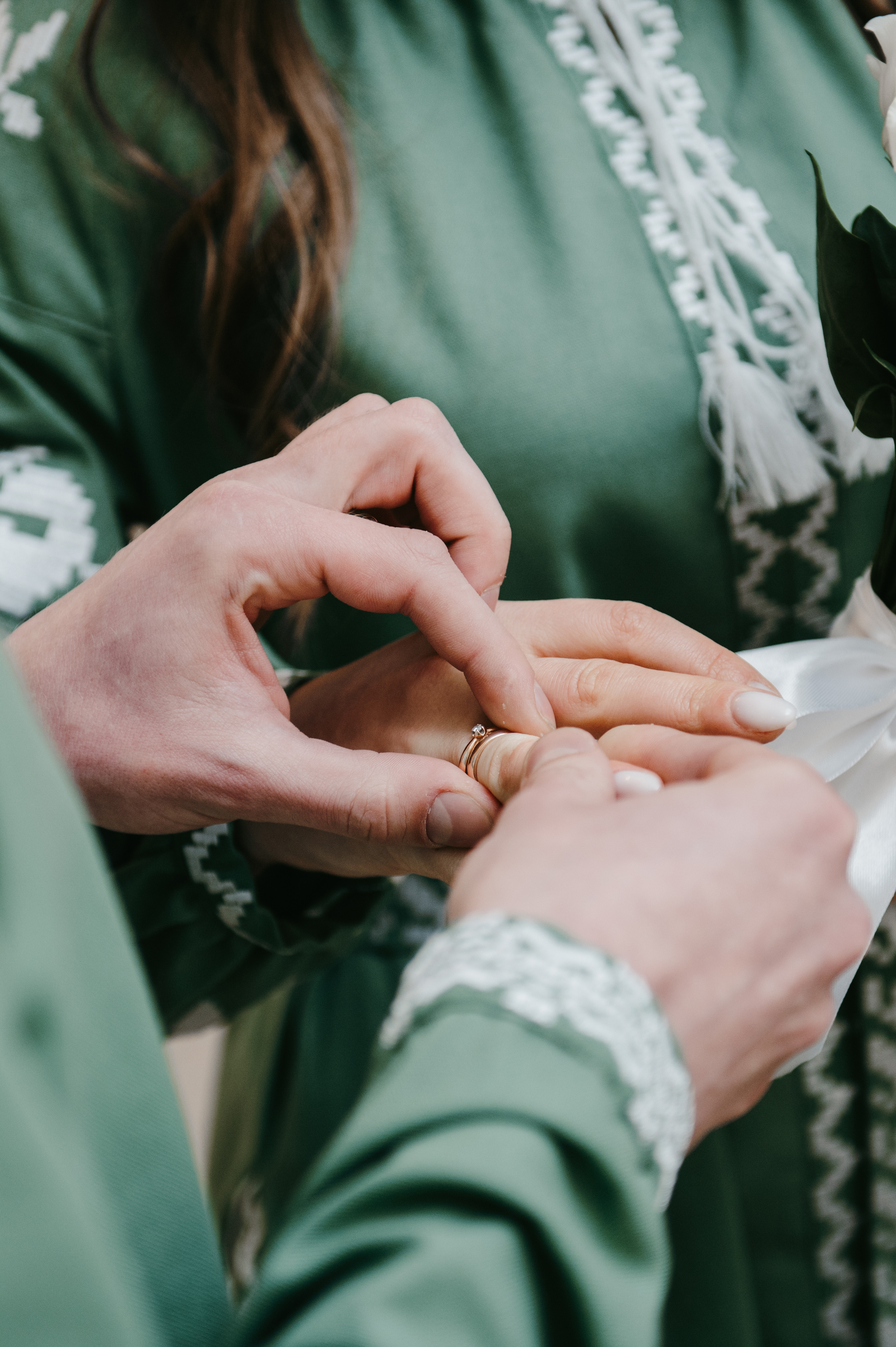 Наречені. Розписка в РАЦСі і прогулянкова фотосесія. Фотограф Роман Жосу Золочів