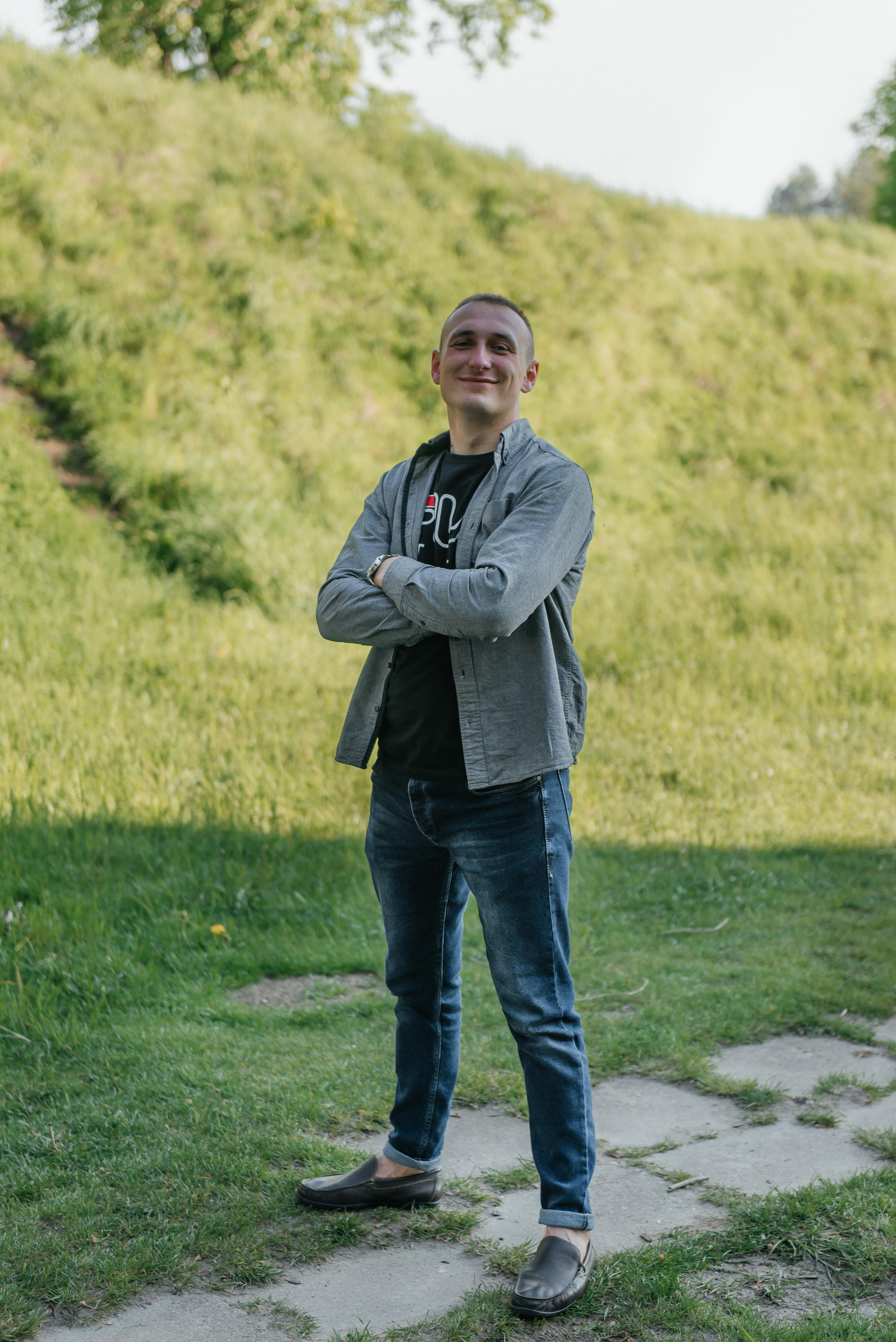 Михайло та Уляна (прогулянка). Фотограф Роман Жосу Золочів