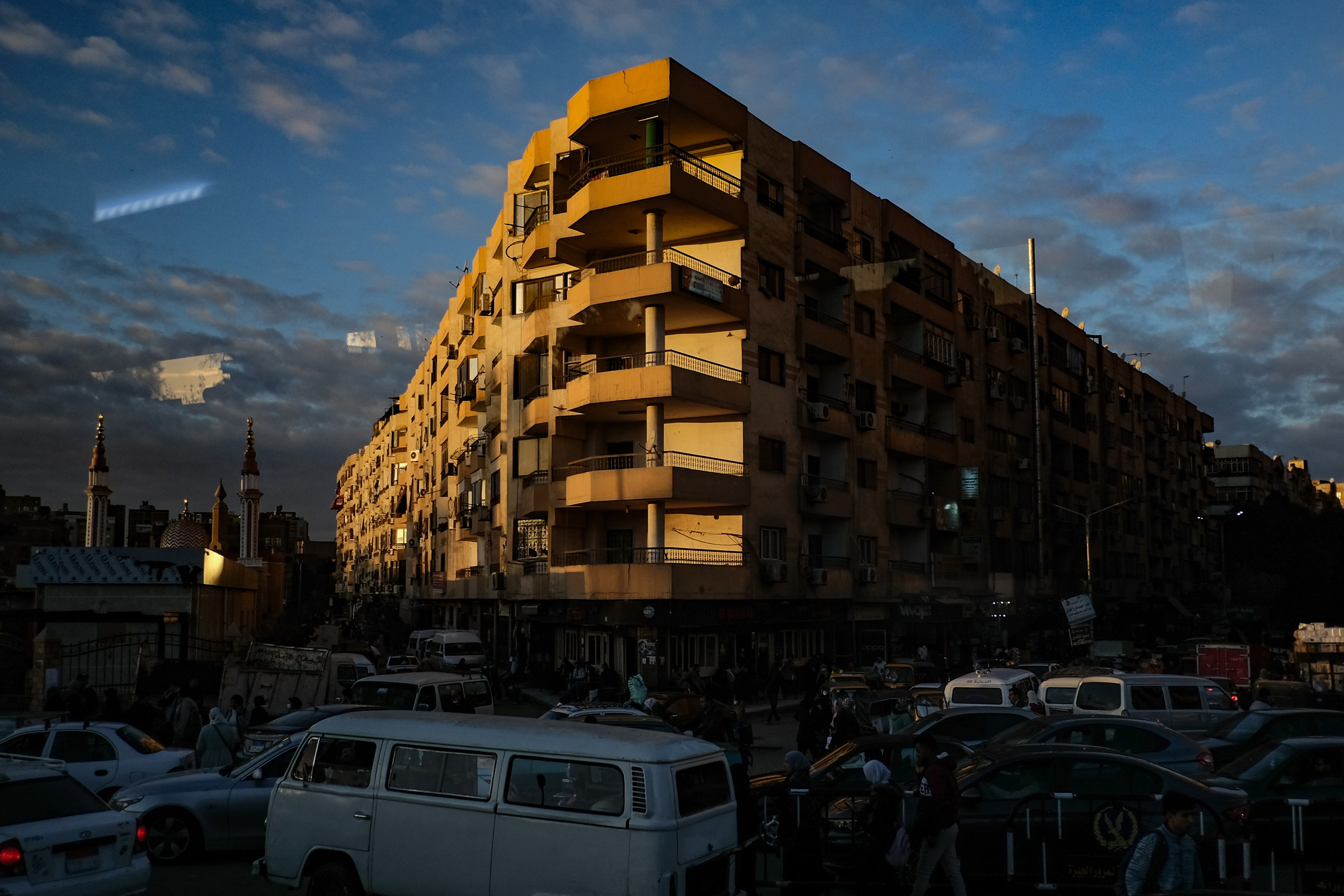 Jie atplaukia naktim…. Fotografas — Aleksandras Savickis