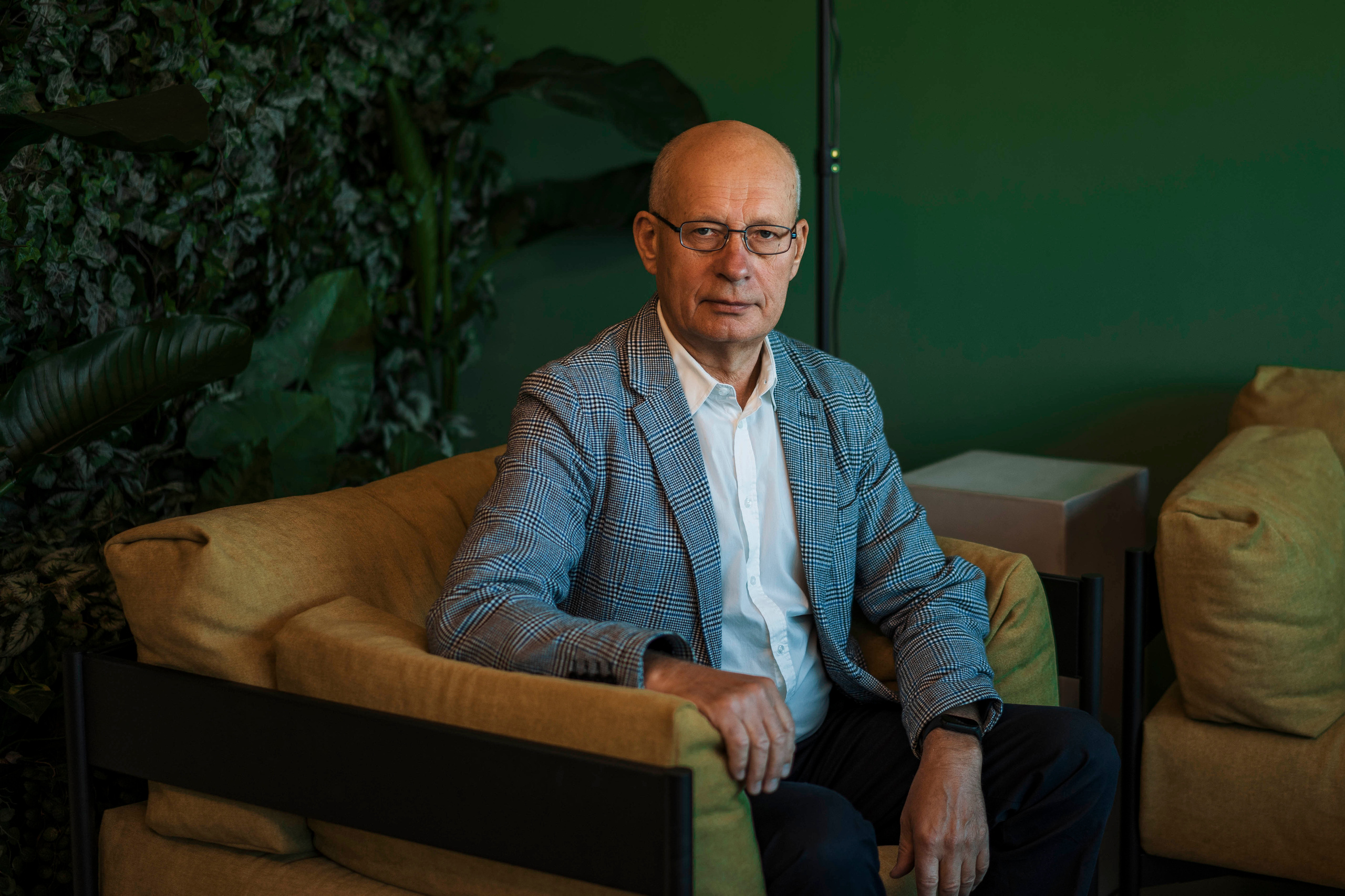 Portretai. Fotografas — Aleksandras Savickis