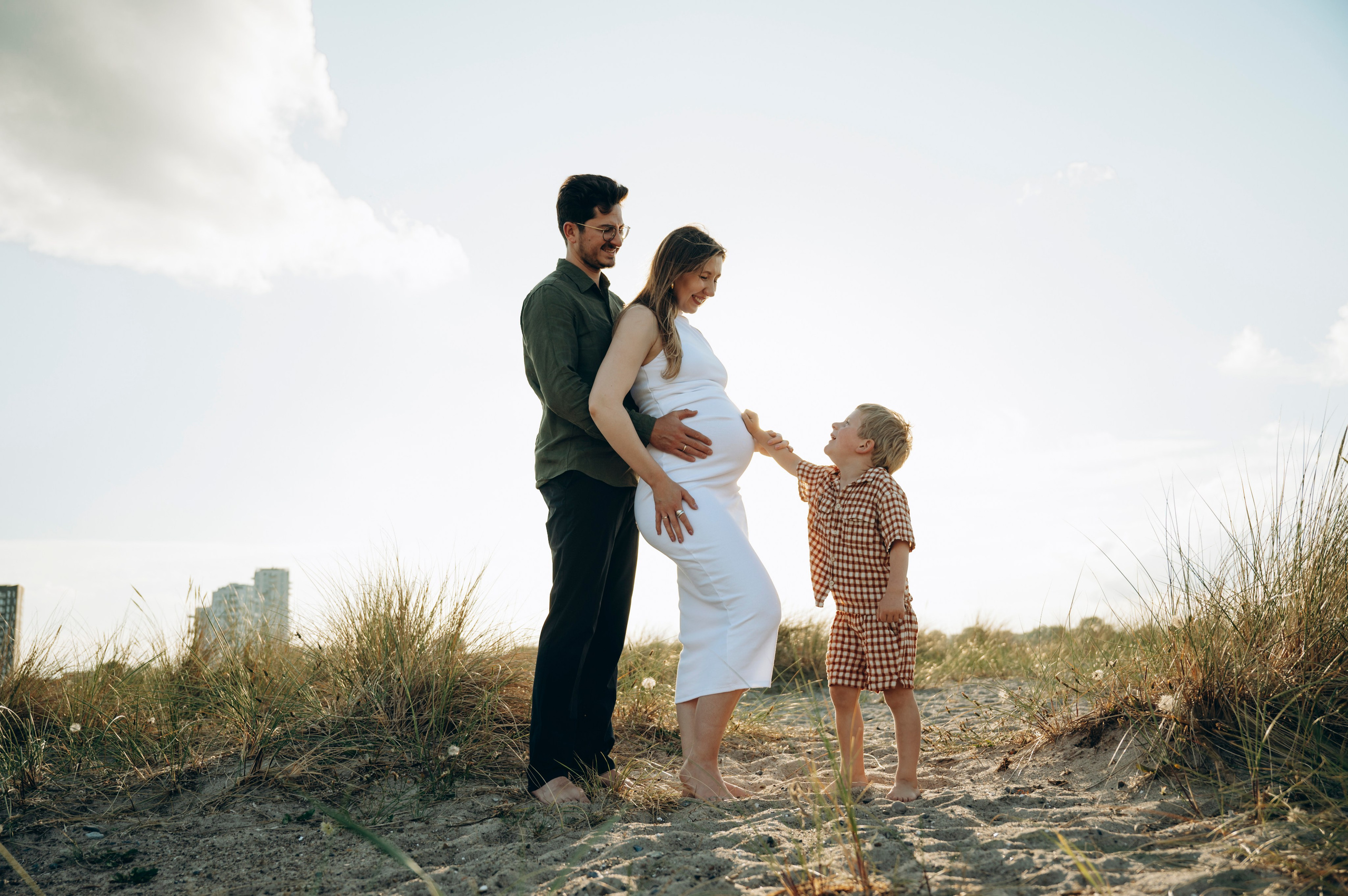 Julia -Pregnancy (in-home and Amager strand). Newborn, Family, Wedding photographer Copenhagen Anastasiia Sevriukova