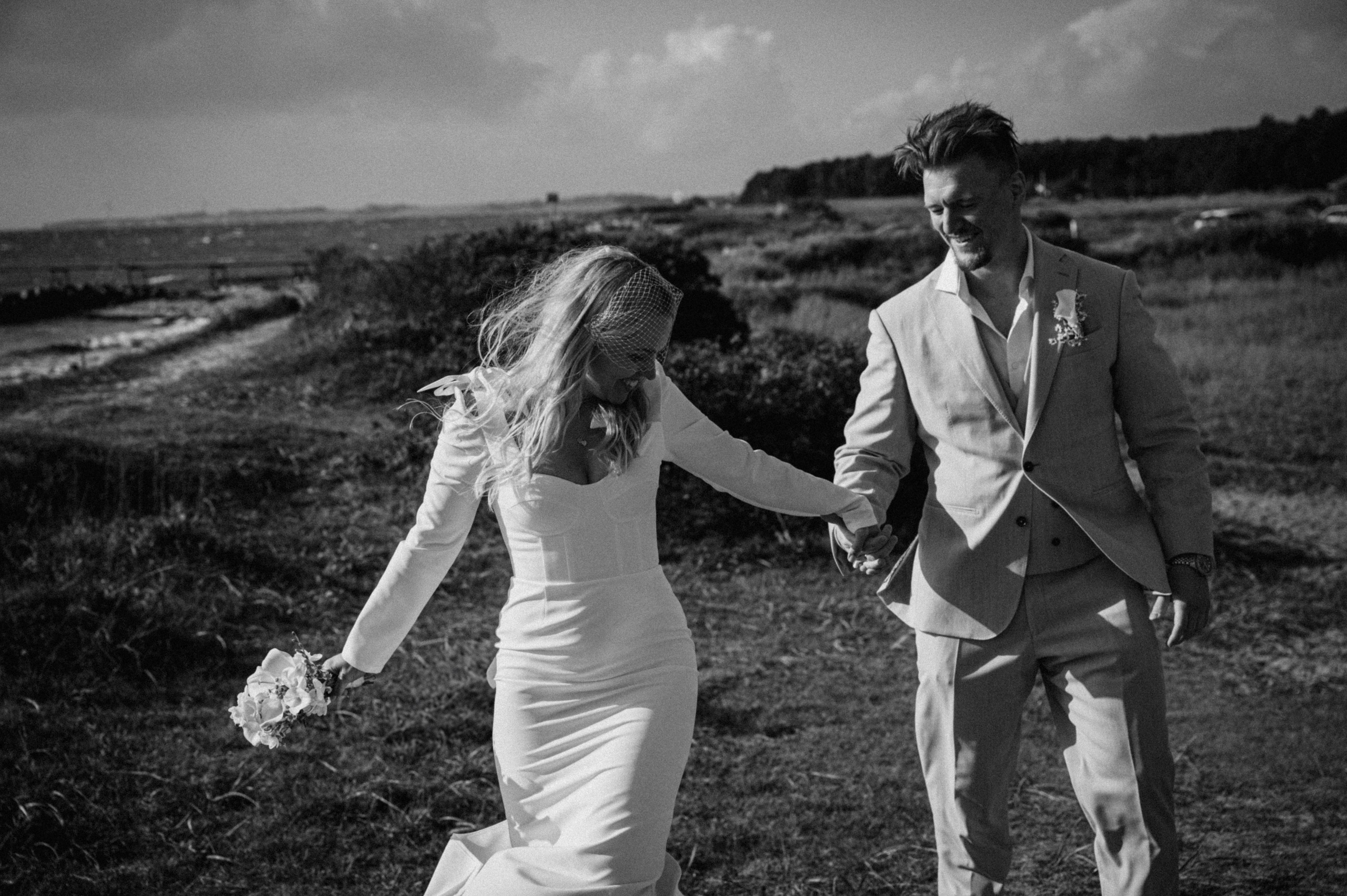 ALINA & MELVYN — Wedding photoshoot on ÆRØ island. Nyfødt, Familie, Bryllupsfotograf Copenhagen Anastasiia Sevriukova