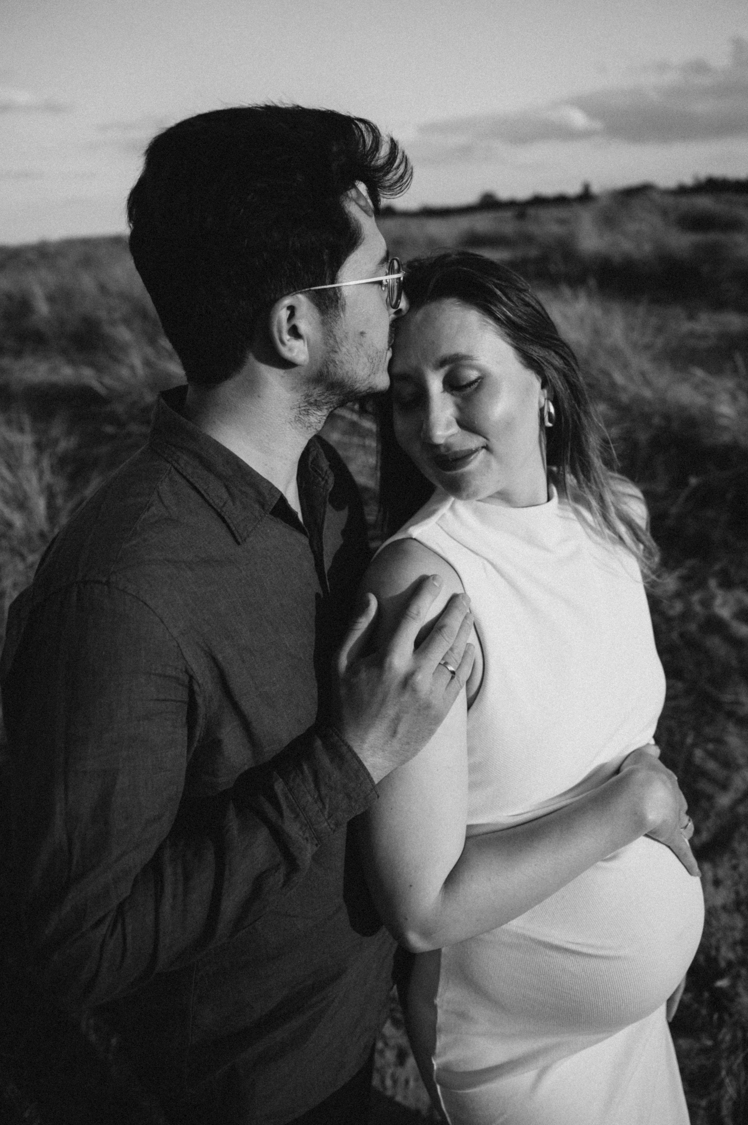 Julia -Pregnancy (in-home and Amager strand). Newborn, Family, Wedding photographer Copenhagen Anastasiia Sevriukova