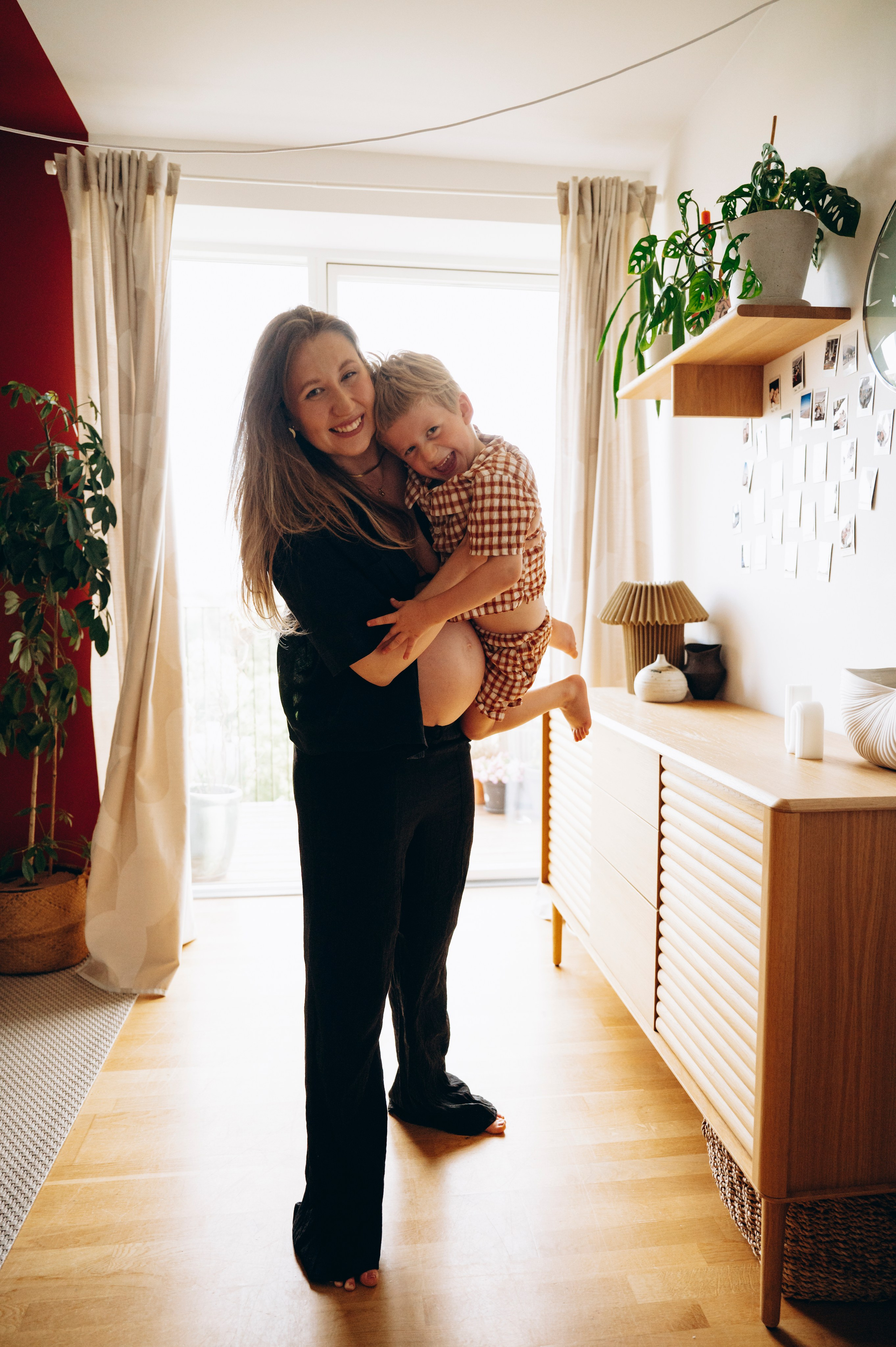 Julia -Pregnancy (in-home and Amager strand). Newborn, Family, Wedding photographer Copenhagen Anastasiia Sevriukova