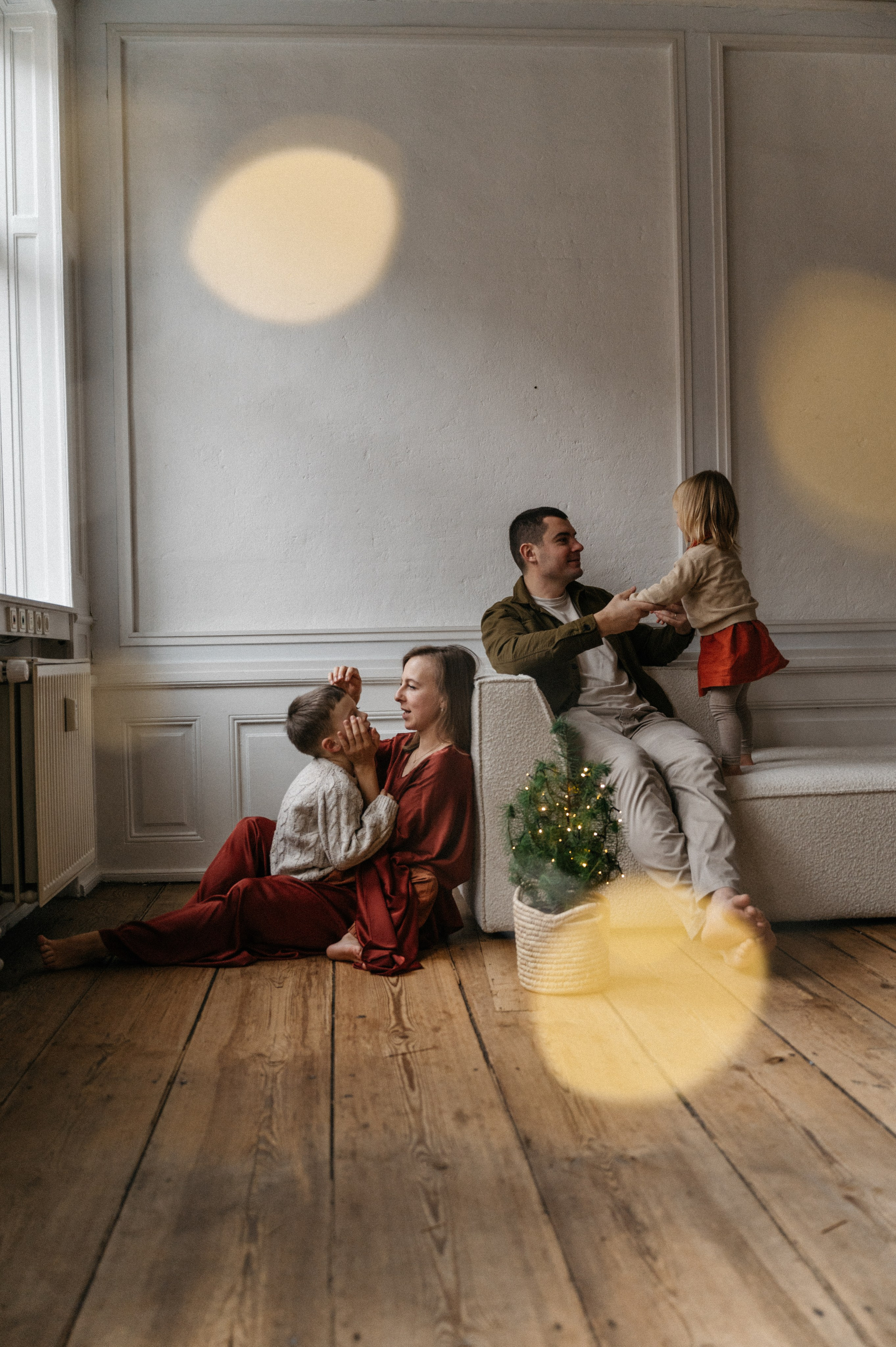 Christmas photosession in Copenhagen photostudio. Newborn, Family, Wedding photographer Copenhagen Anastasiia Sevriukova